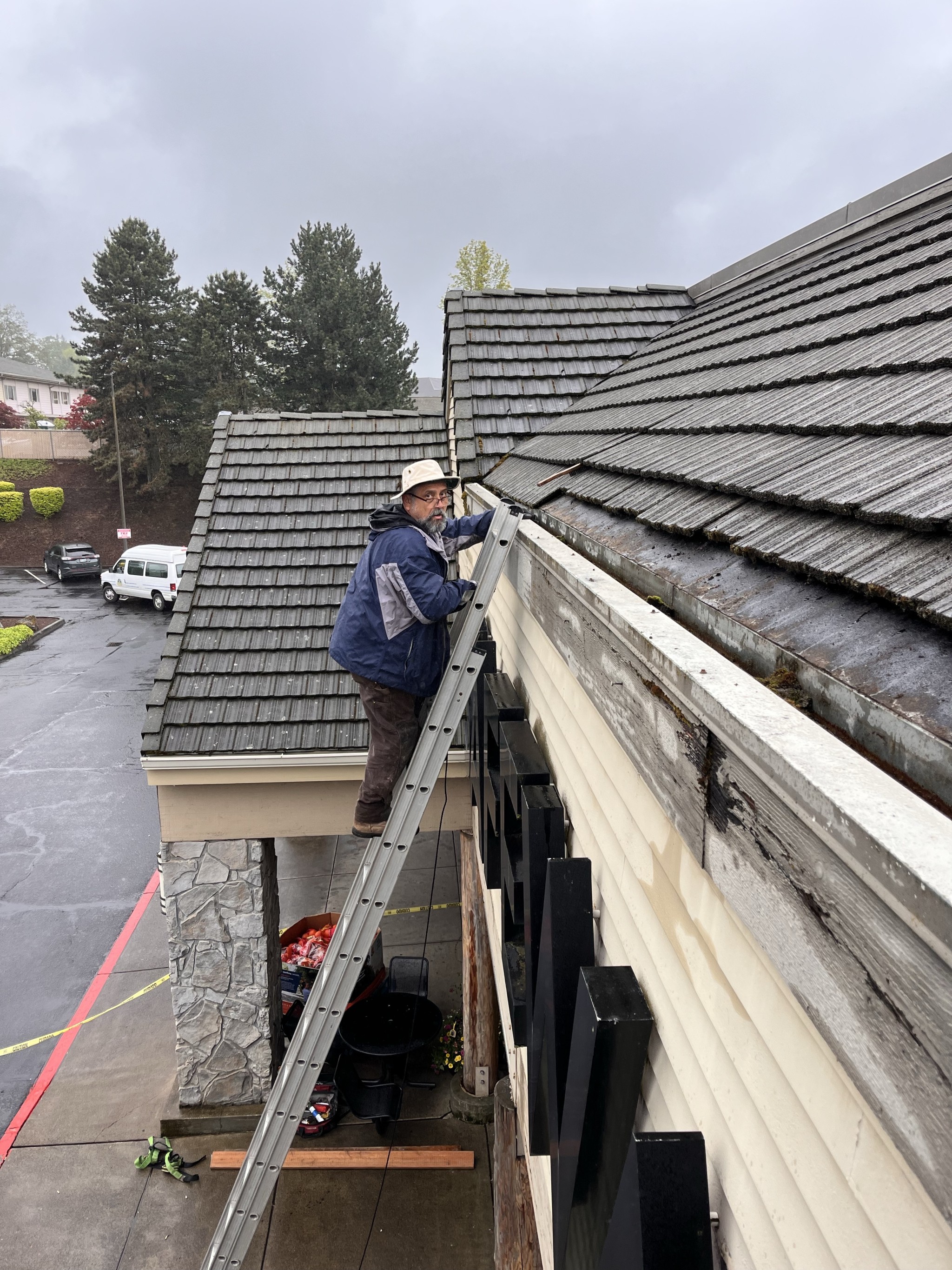 Tilly's Roofing Repair Image