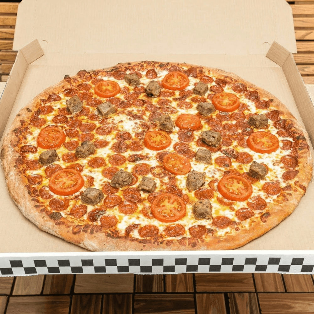Tomato Beef Pizza