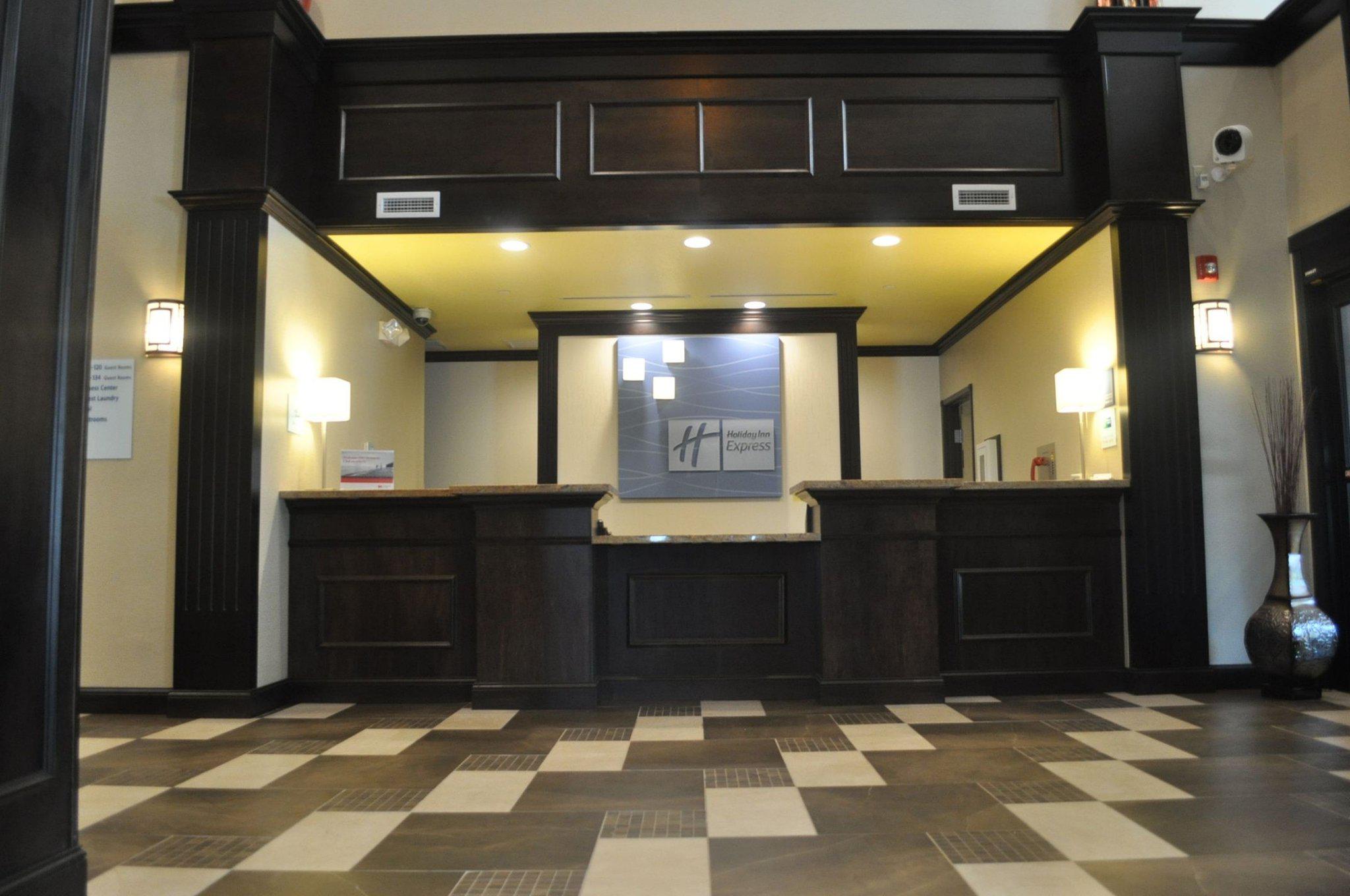 Holiday Inn Express & Suites Greensburg Photo