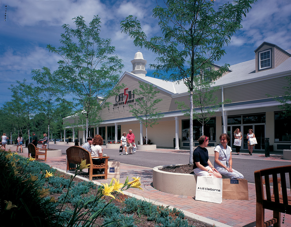 Aurora Farms Premium Outlets in Aurora, OH | Whitepages
