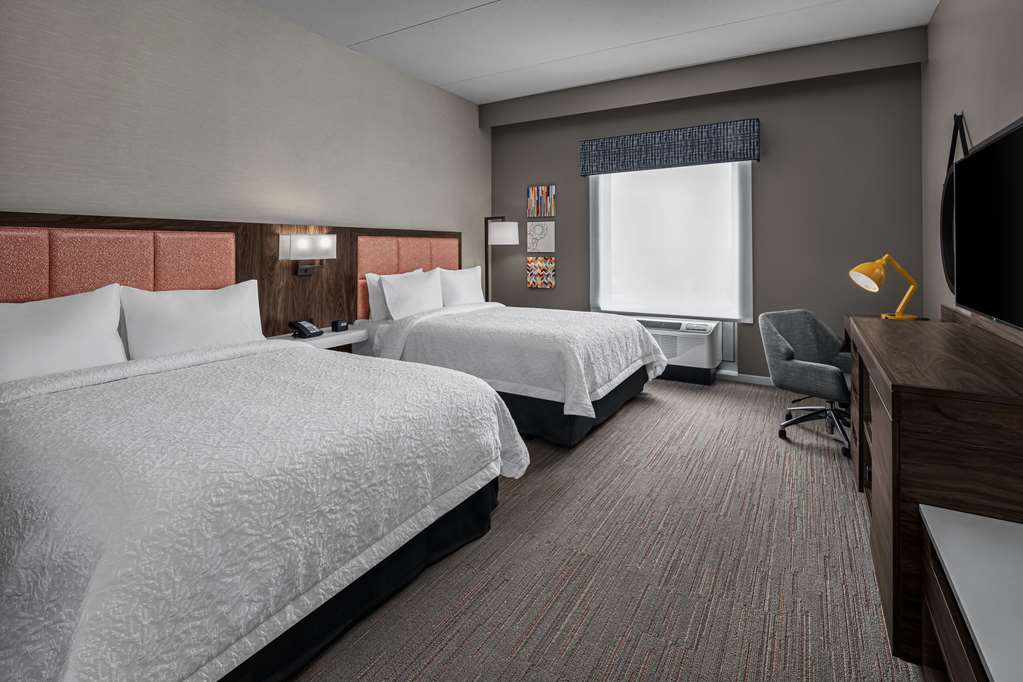 Hampton Inn Boston Woburn Image