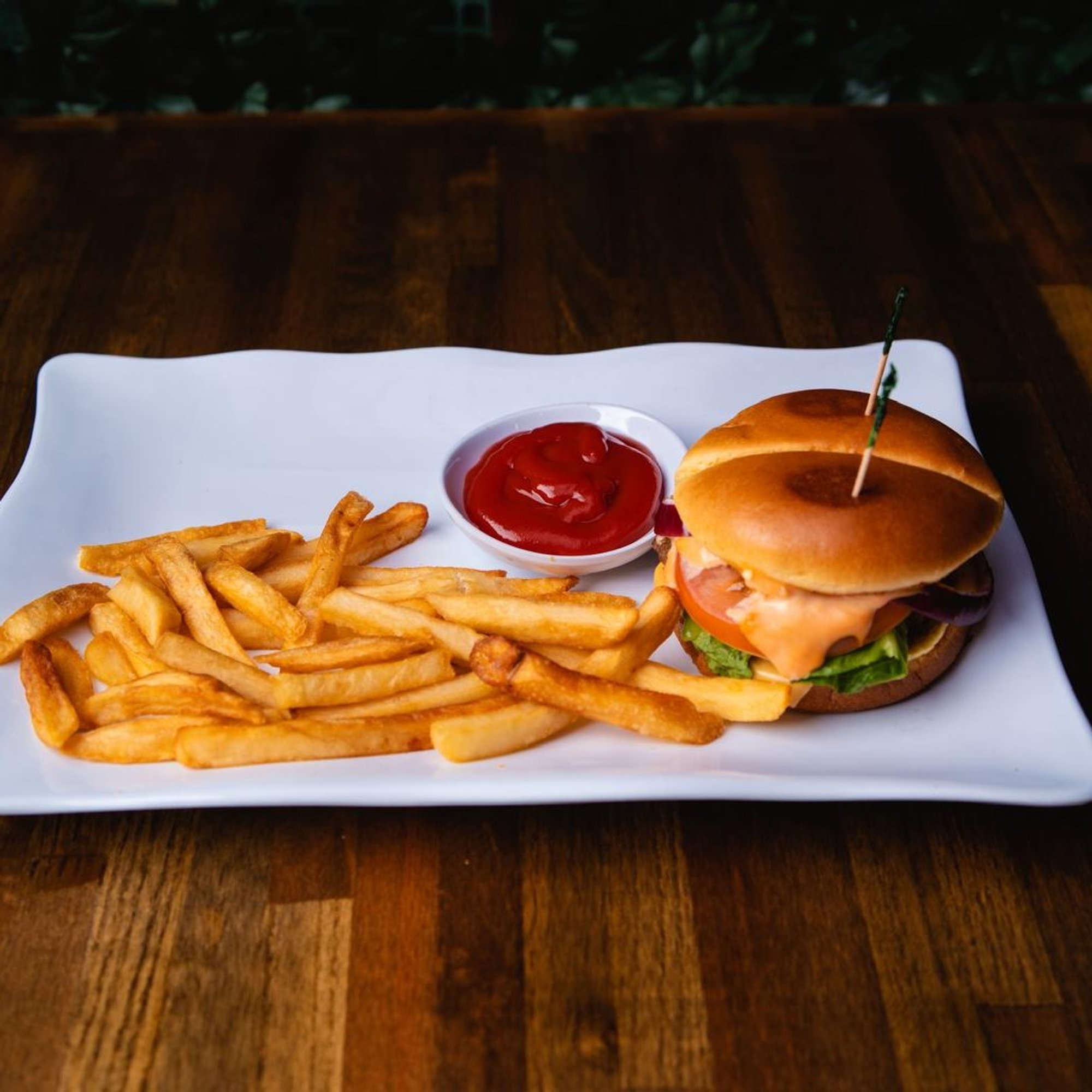 Halal Bisbas Beef Burger