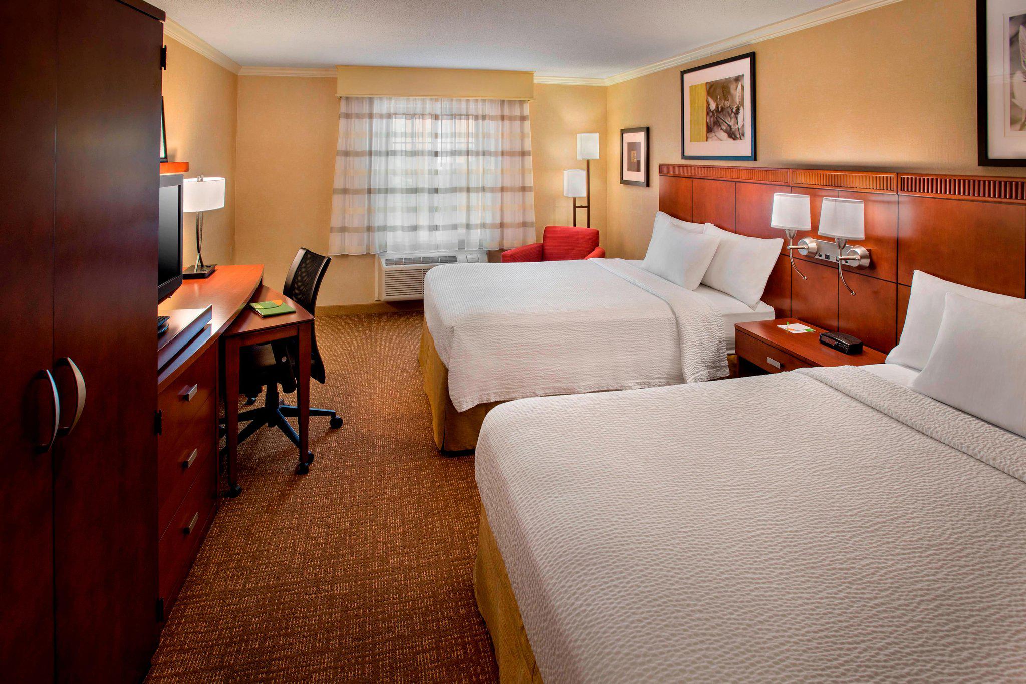 Courtyard by Marriott Boston Danvers Photo