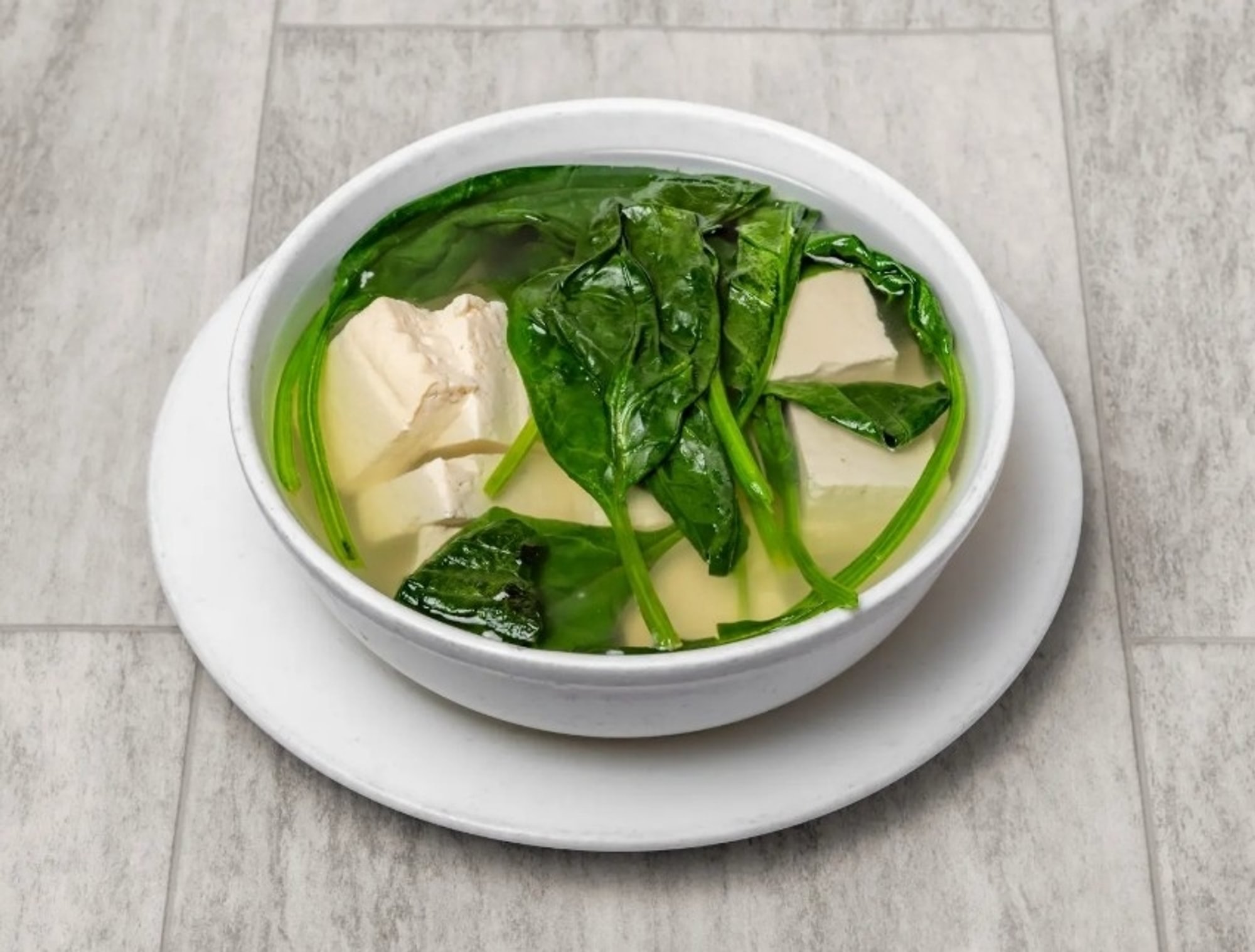 Spinach and bean curd soup / 菠菜豆腐汤