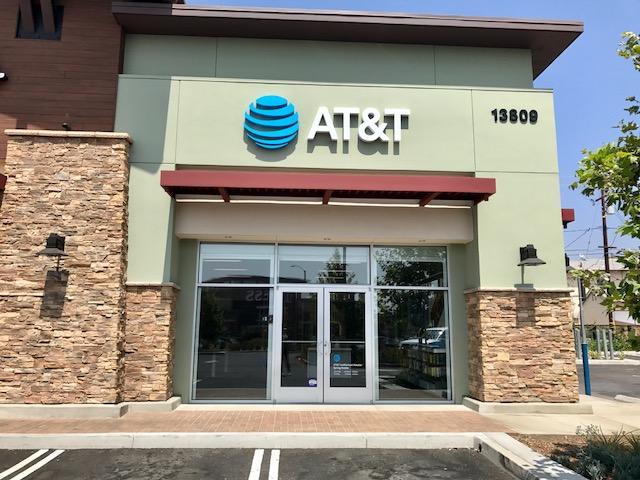 AT&T Store Photo