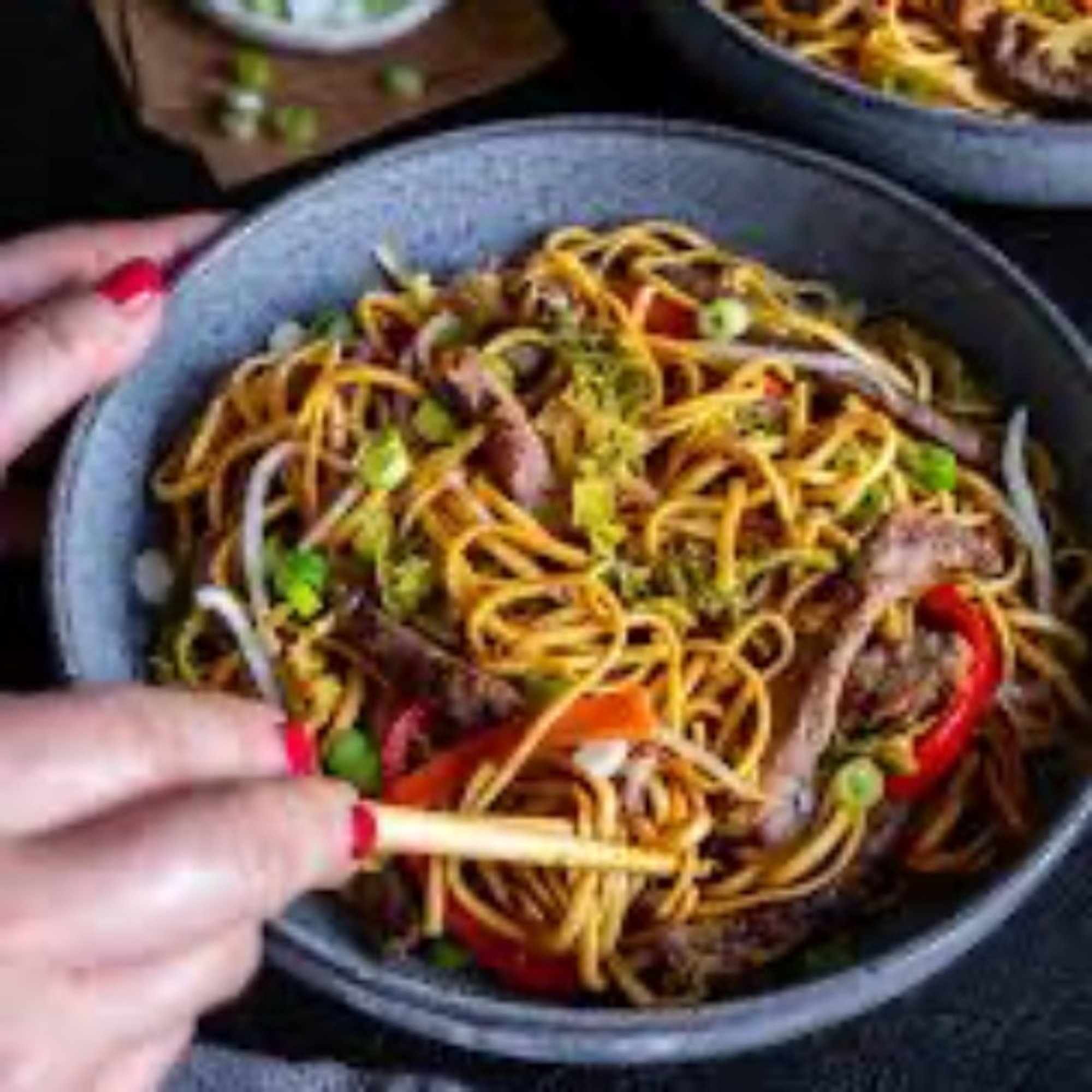 D50. Beef Lo Mein or Spaghetti Lo Mein 🥜