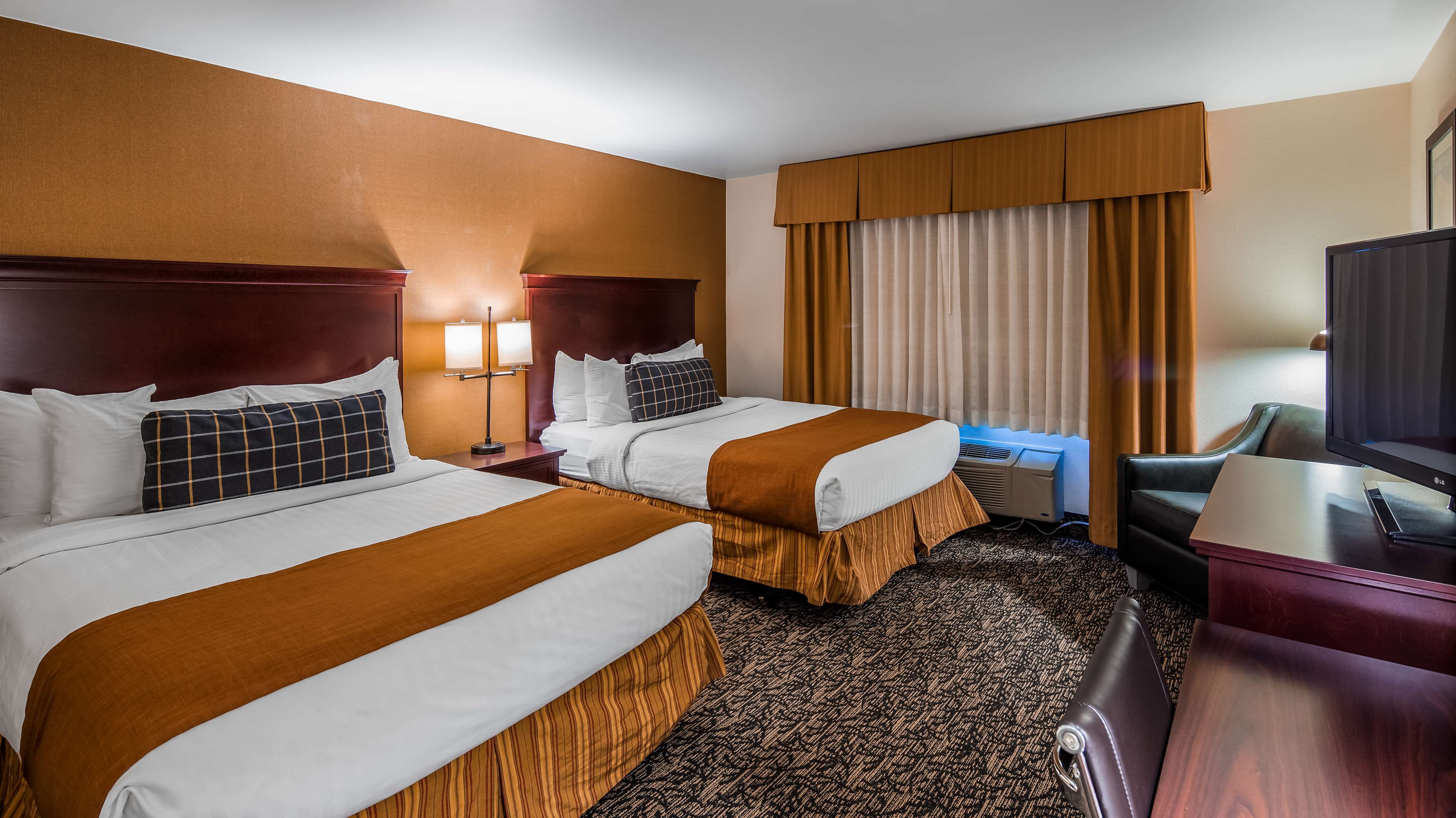 Best Western Plus Truckee-Tahoe Hotel Photo