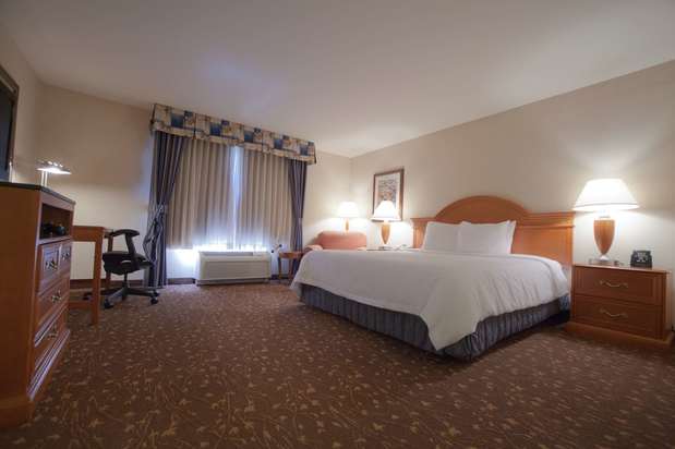 Images Hilton Garden Inn Albuquerque/Journal Center