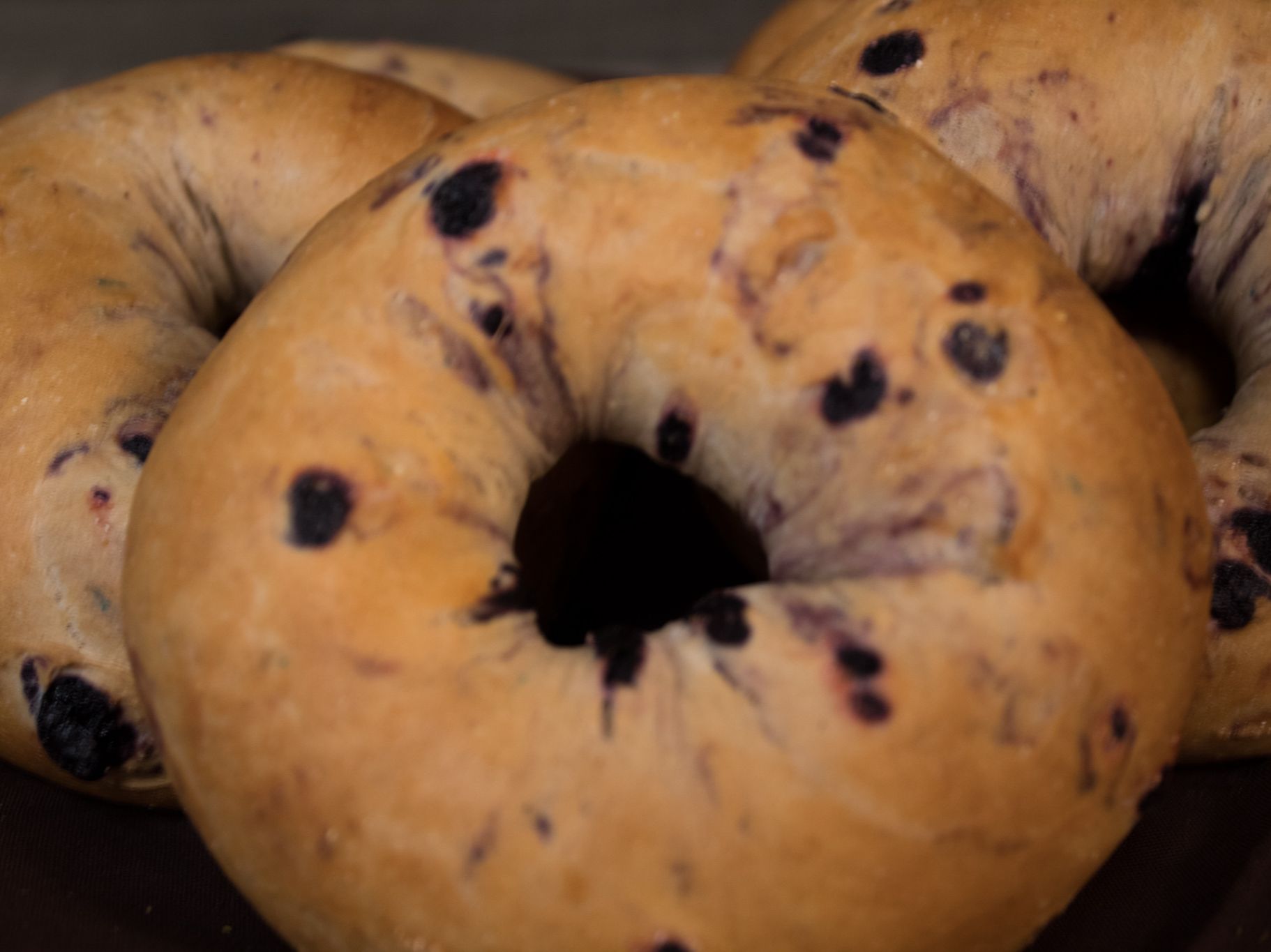 GLUTEN FREE HALF DOZEN (6+1 TUB CREAM CHEESE)