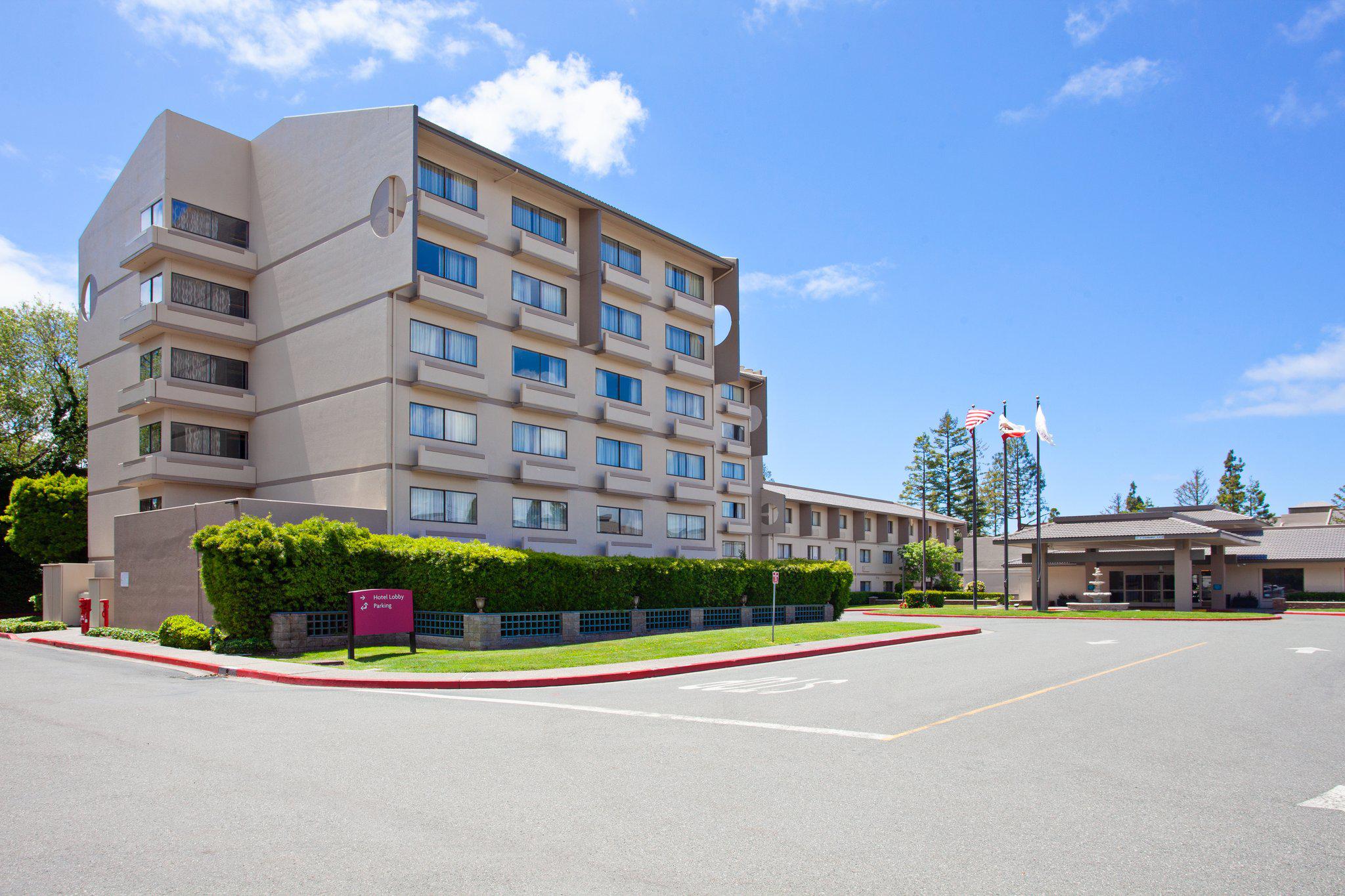 Crowne Plaza Silicon Valley N - Union City Photo