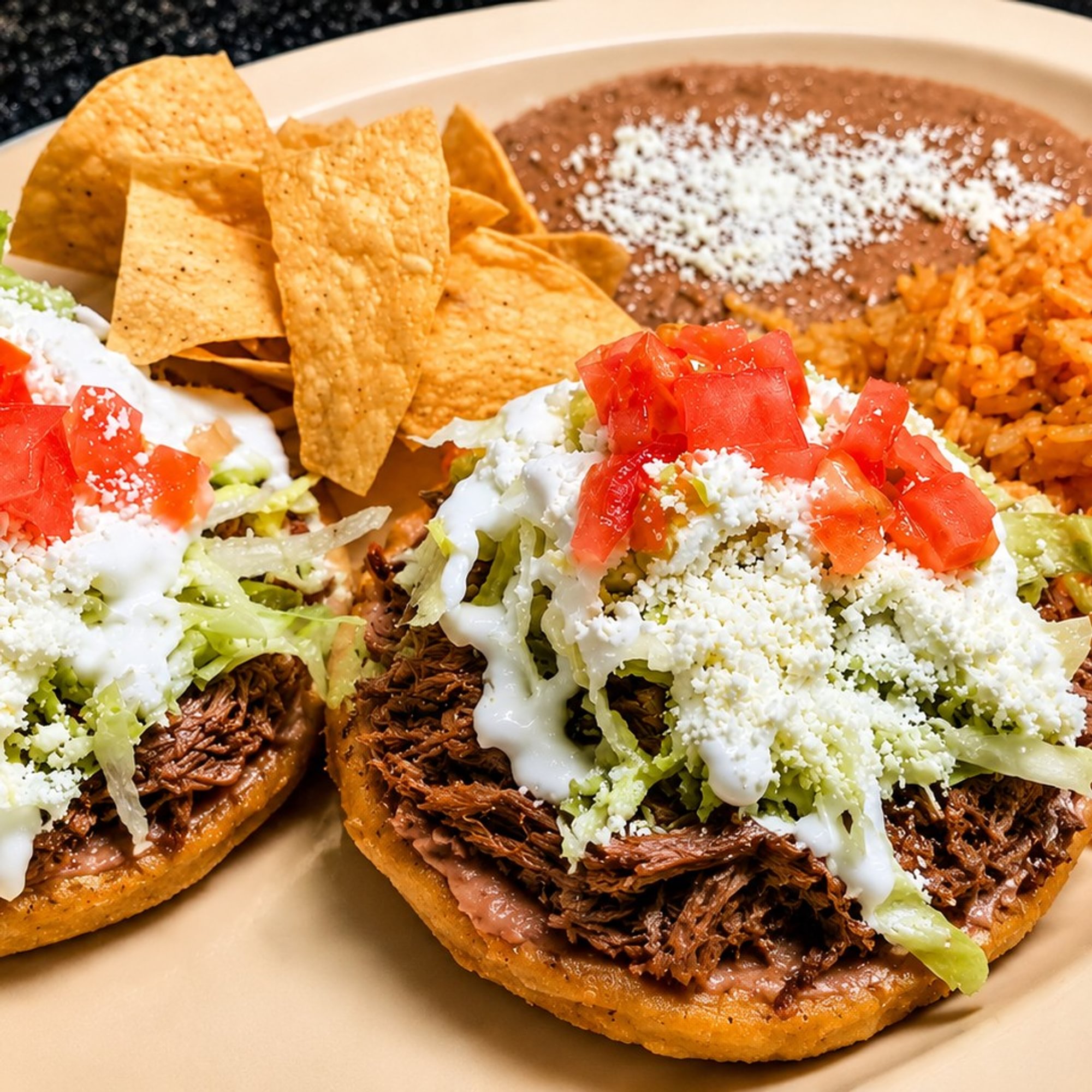 Sopes Plate