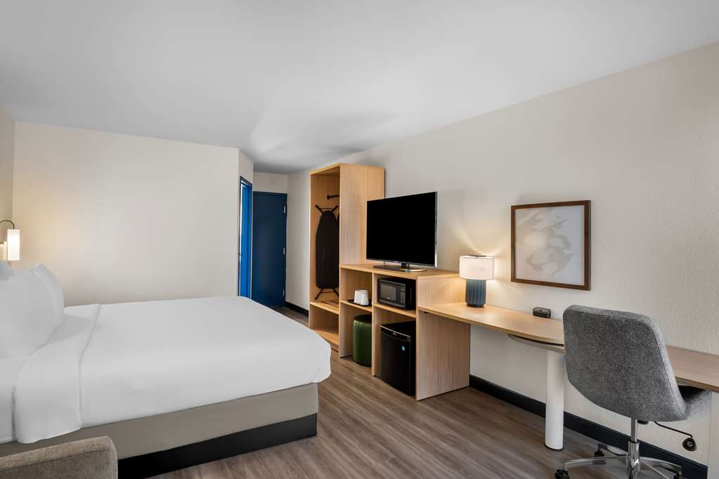 Spark by Hilton Richardson Dallas Image