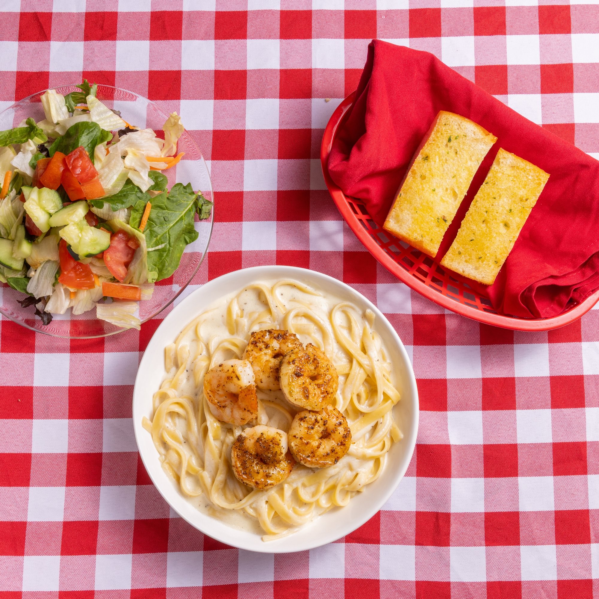 Shrimp Fettuccine Alfredo Dinner