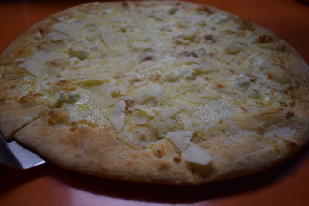 Quattro Formaggi Pizza