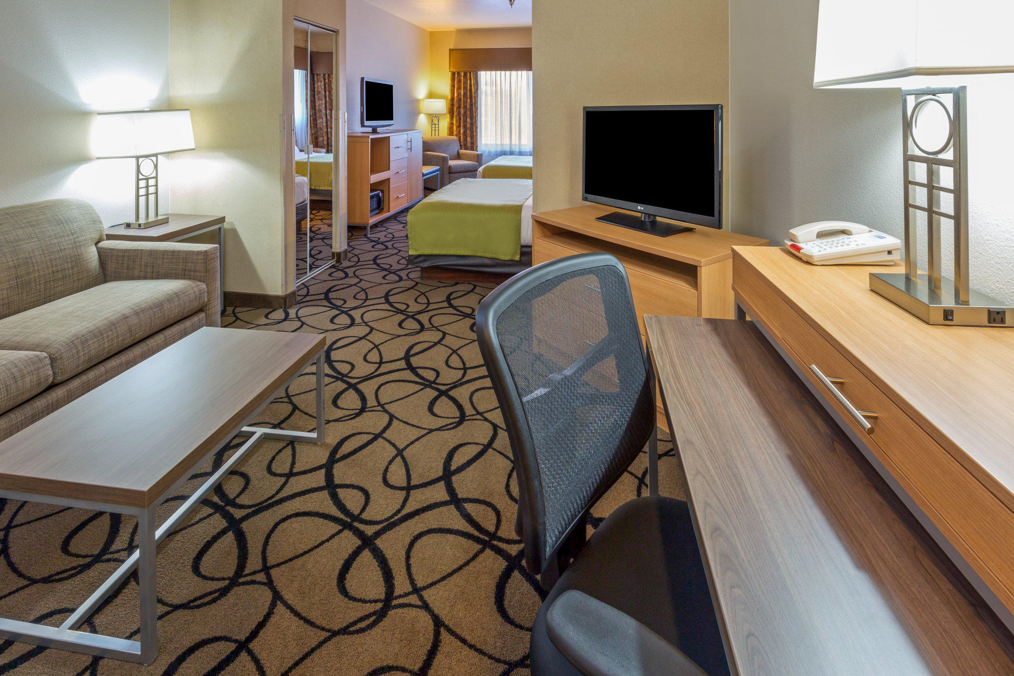 Holiday Inn Express & Suites Henderson Photo