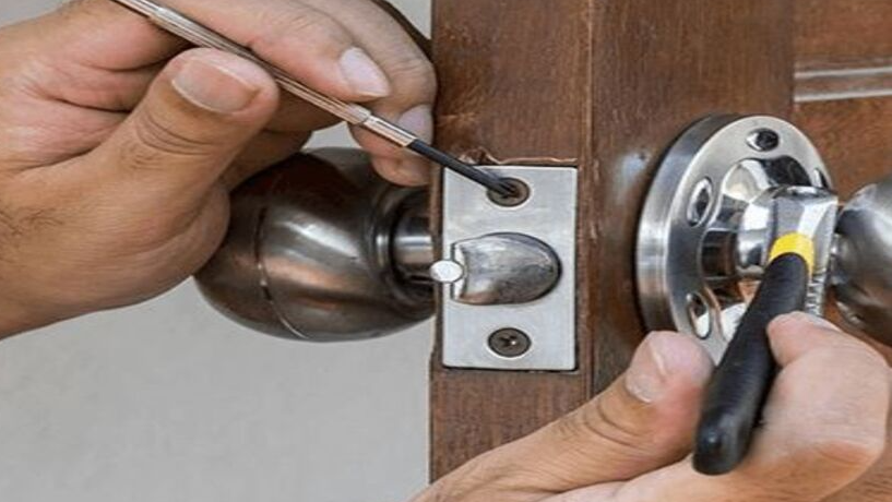 Garden City Emergency Lock N Key Image
