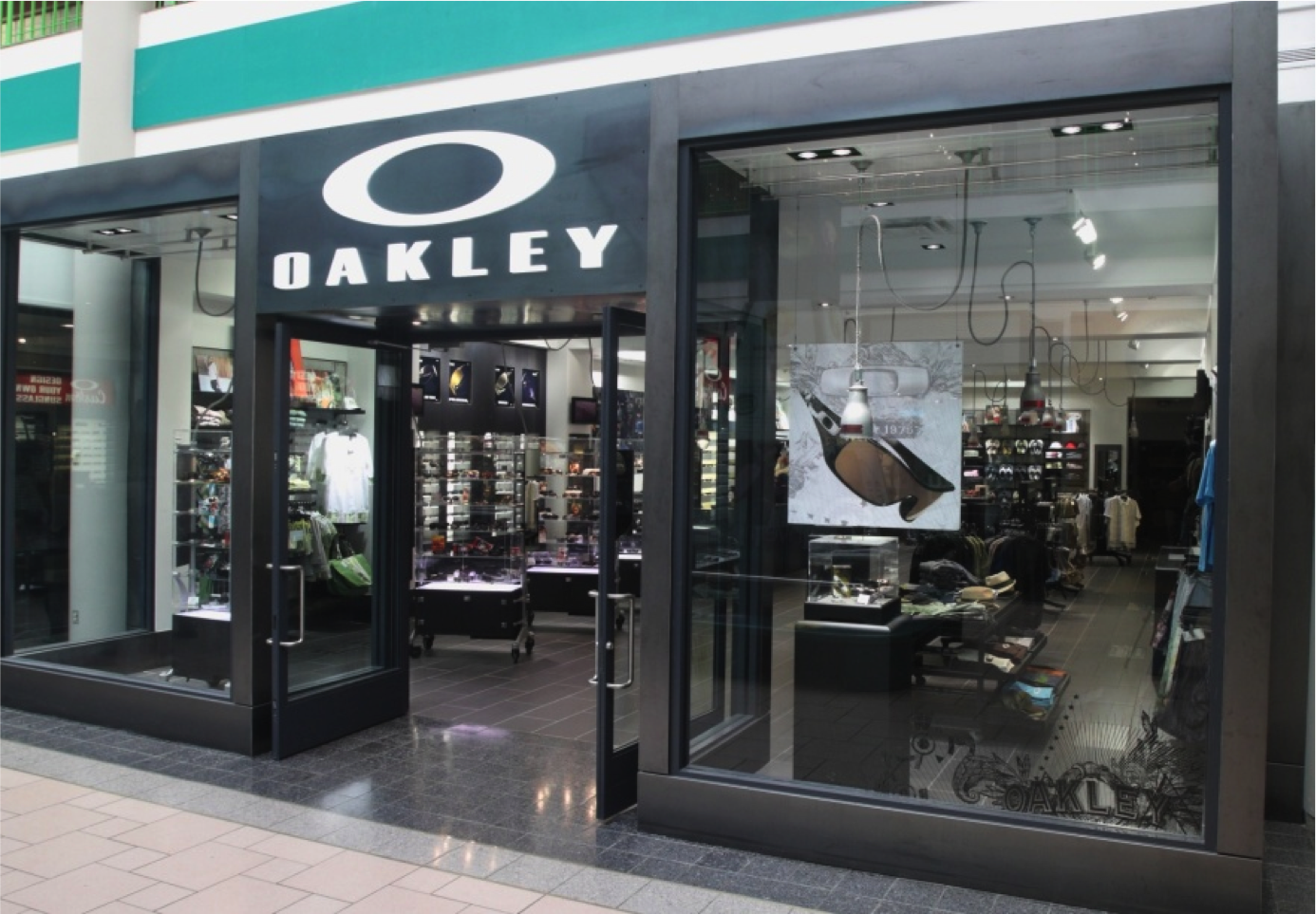 Oakley Store Photo