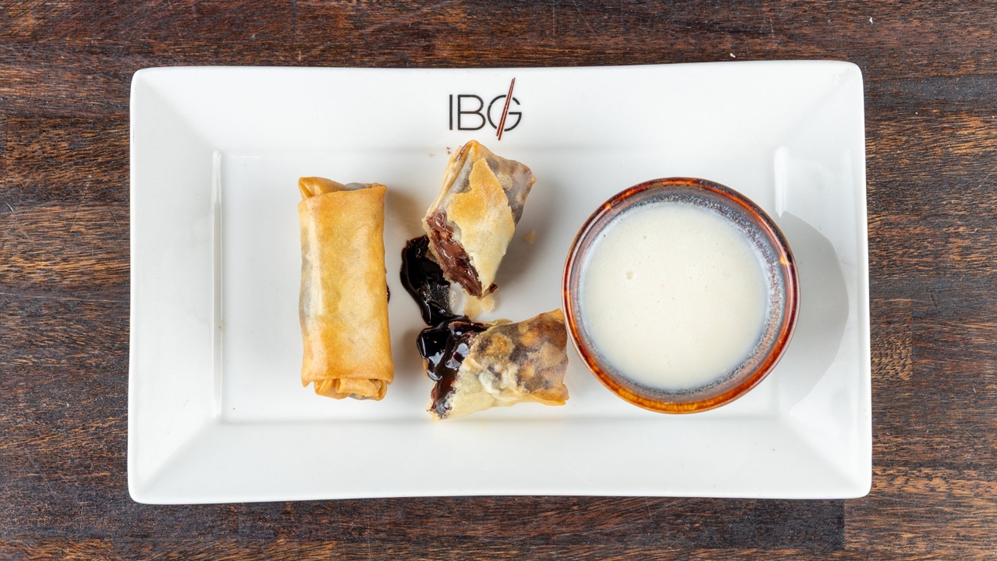 Chocolate Spring Rolls (2 pcs)