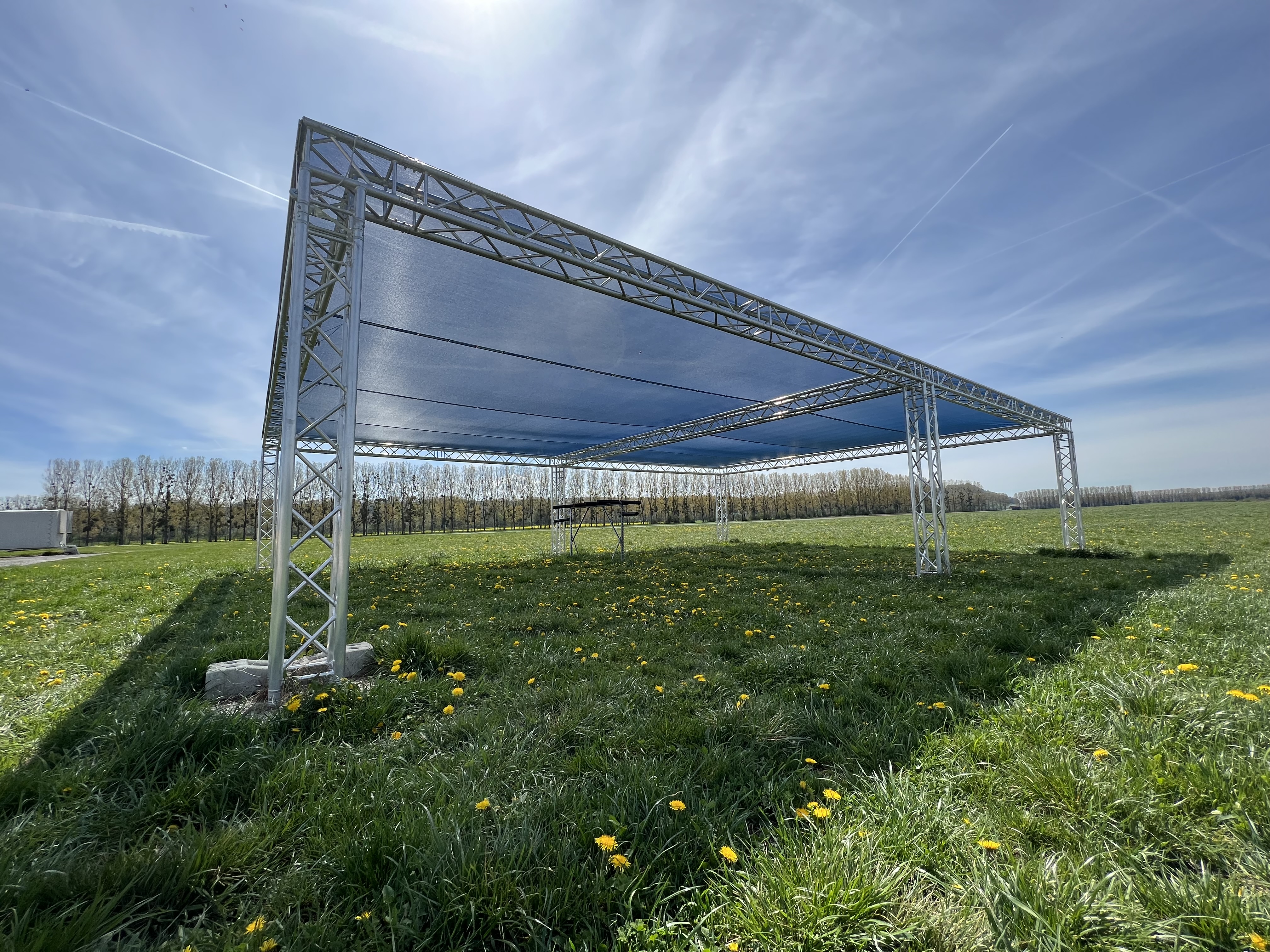 Protection sur-mesure depuis 1981 - Des solutions pour protéger vos espaces
