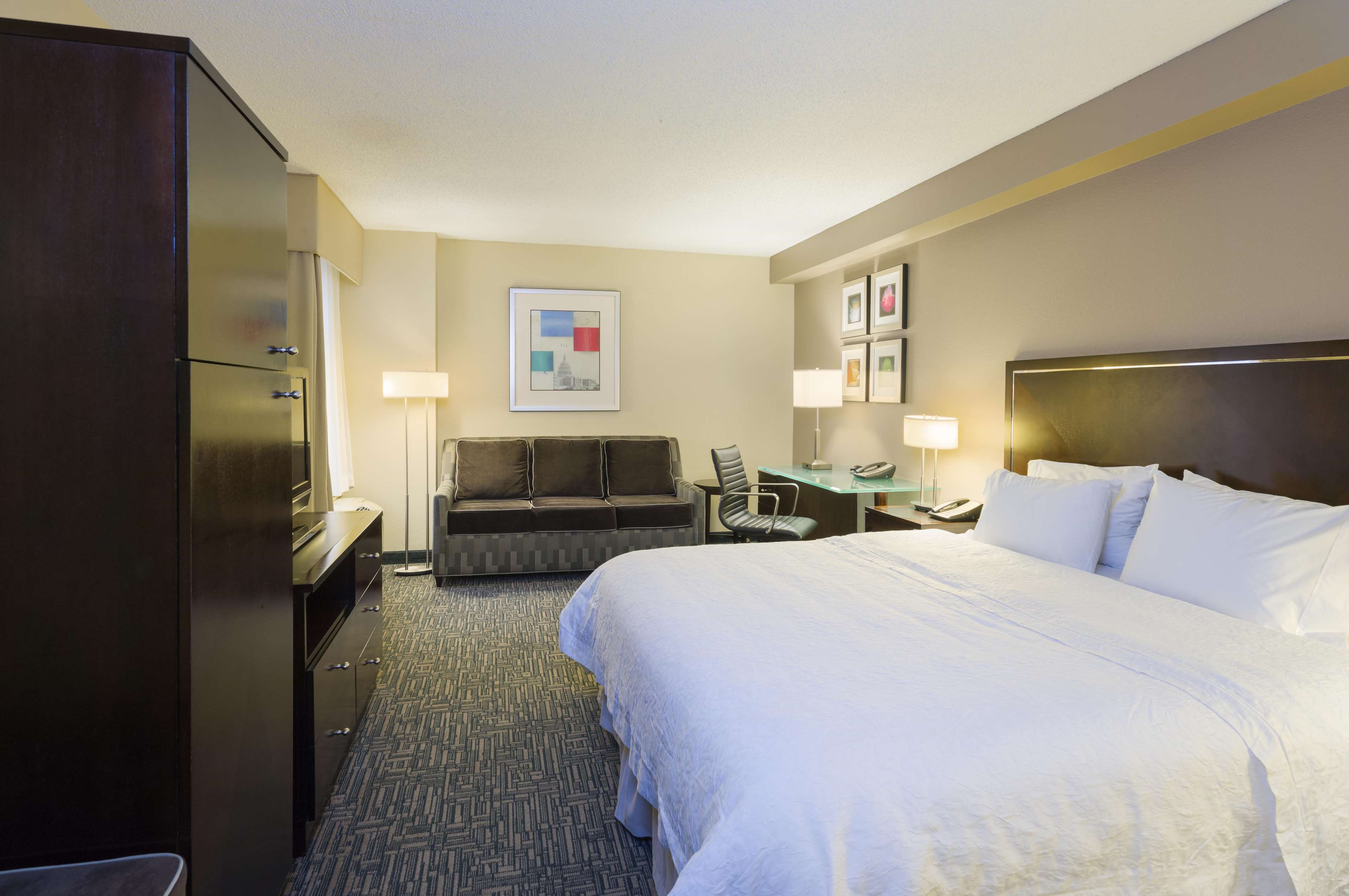 Hampton Inn Washington-Downtown-Convention Center Photo