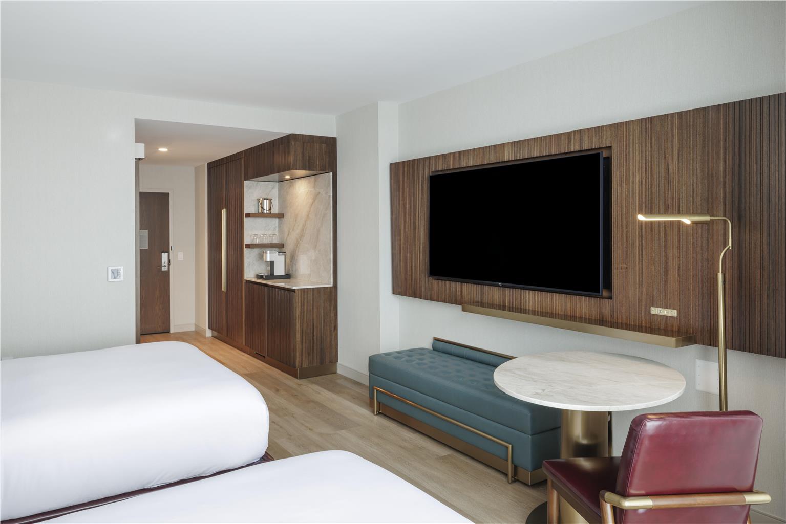 Hilton Arlington Rosslyn The Key Image