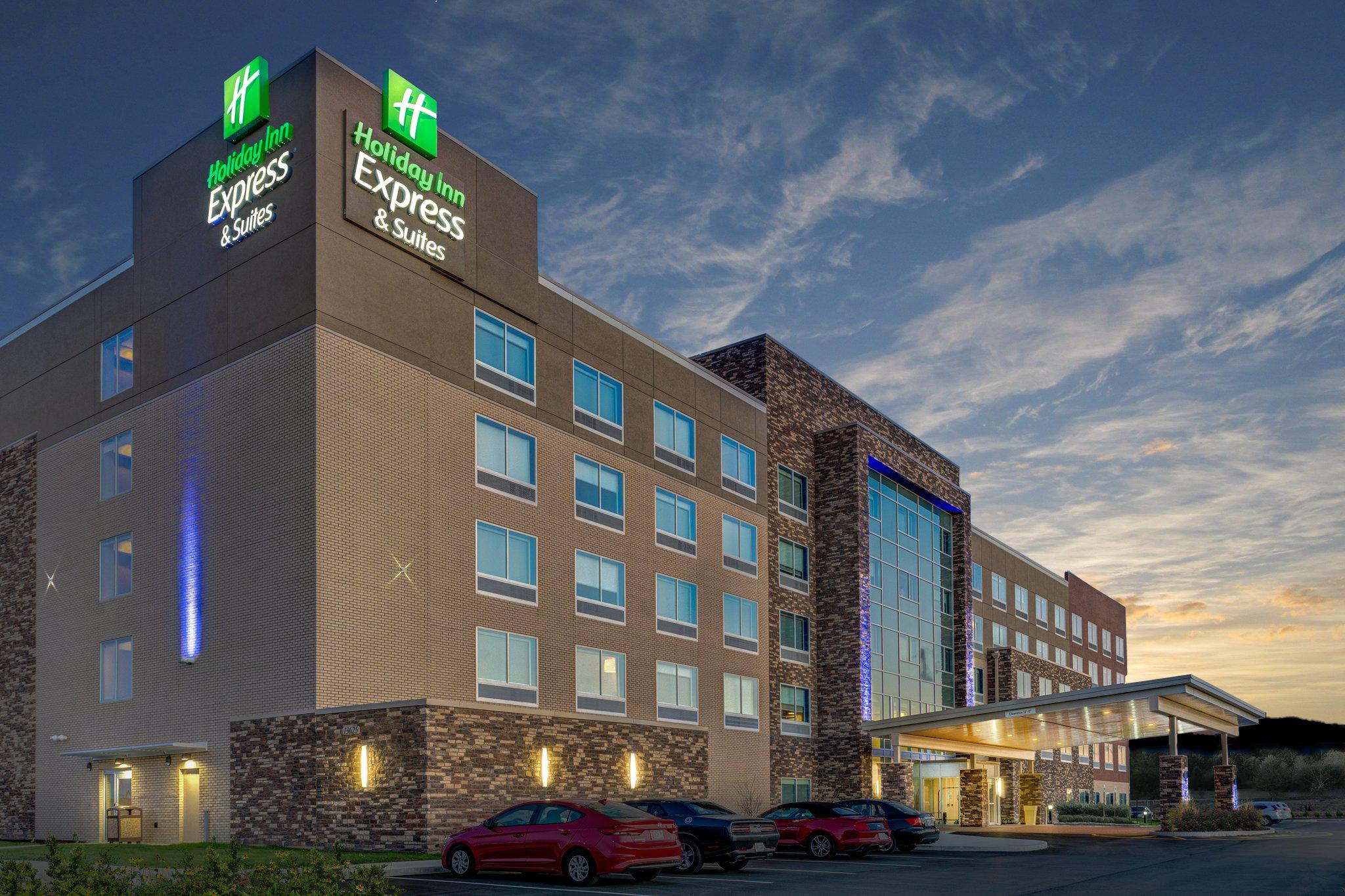 Holiday Inn Express & Suites Indianapolis NE - Noblesville Photo