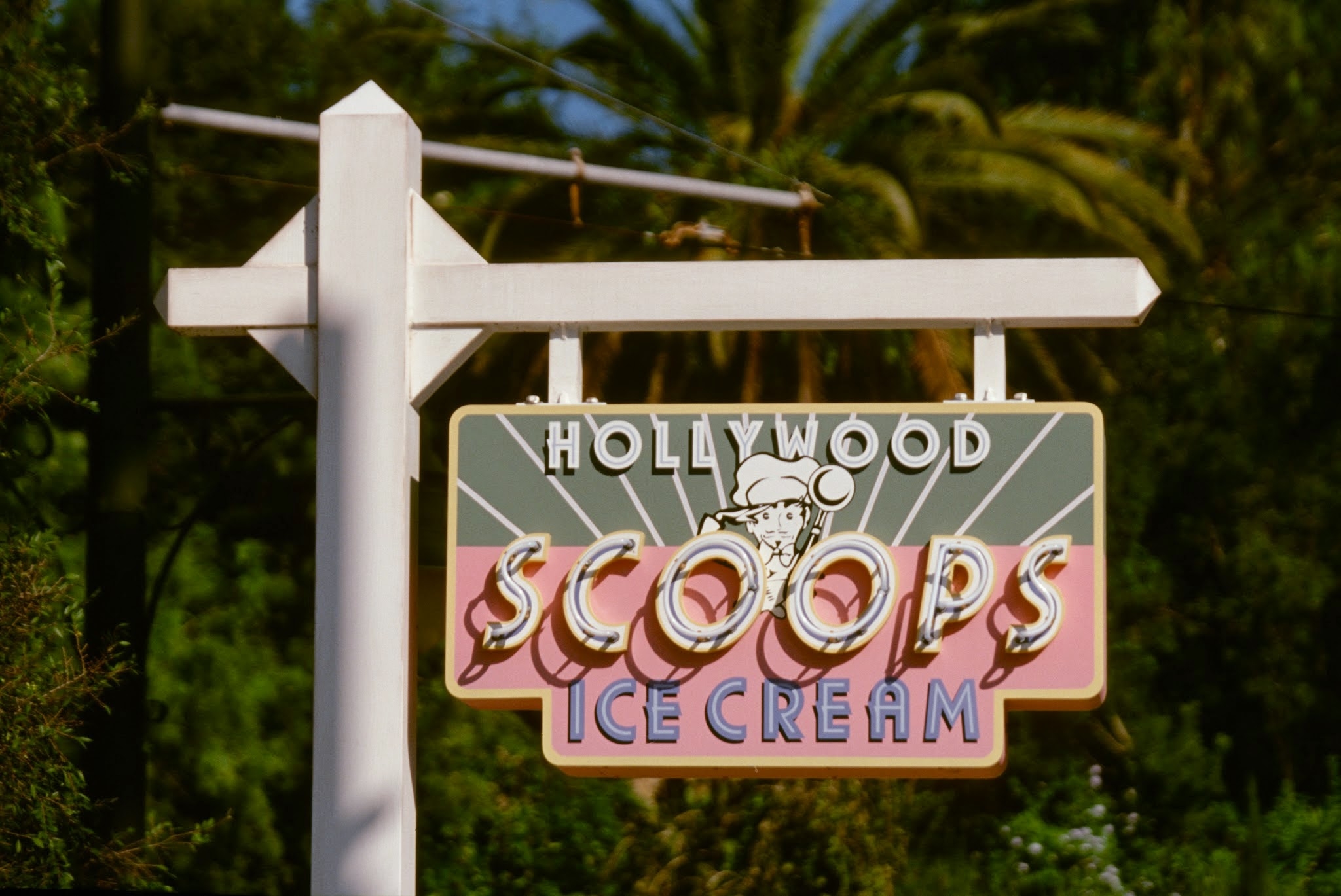 Hollywood Scoops - Temporarily Unavailable Photo