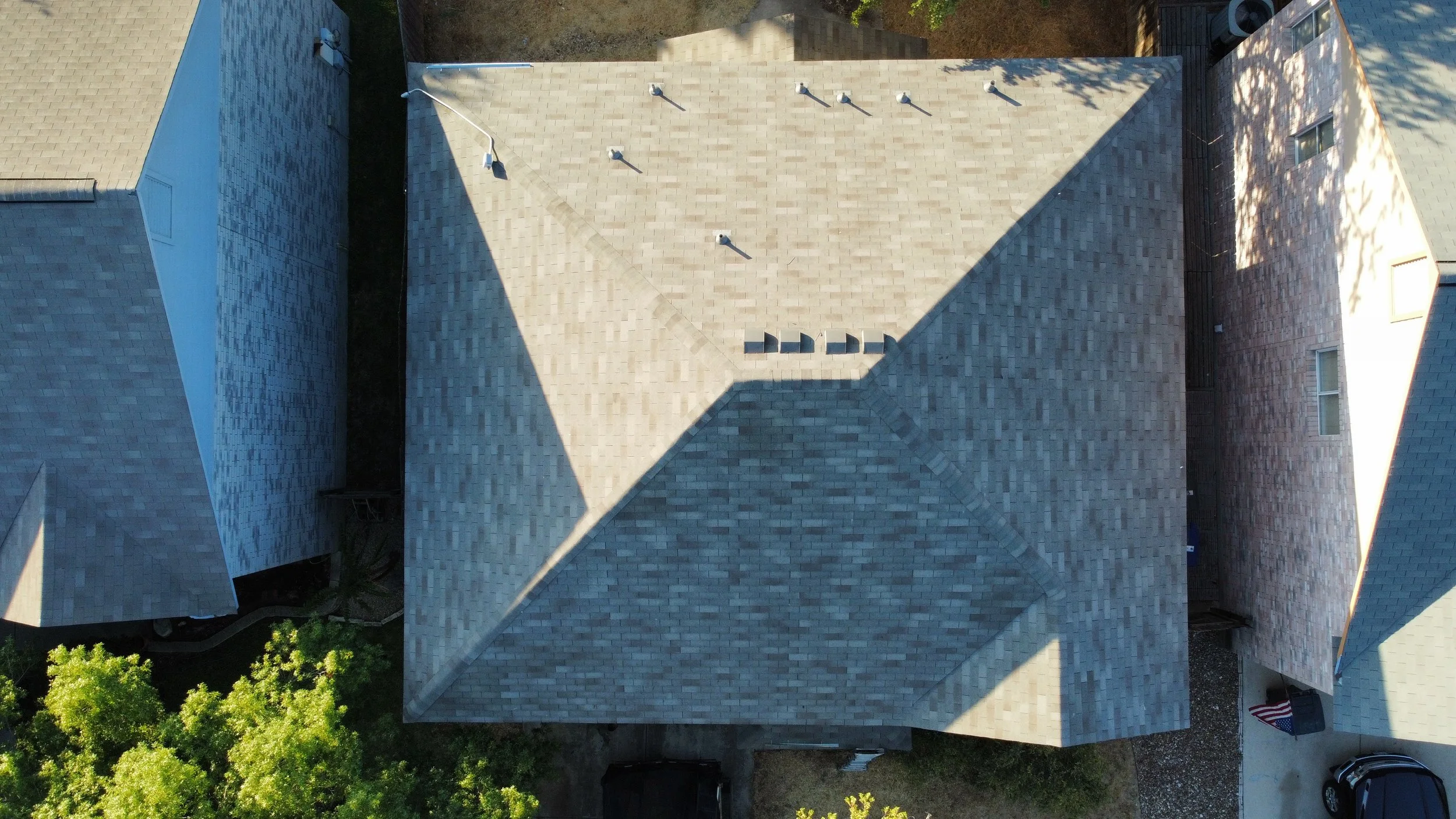 Trident Roofing Image