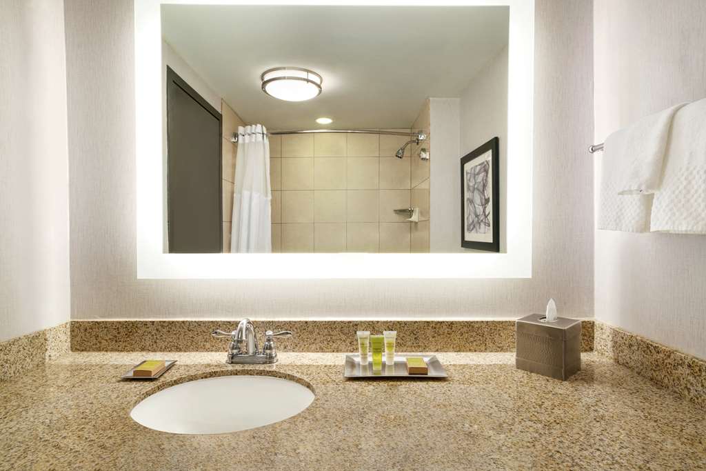 Hilton Melbourne, FL Image