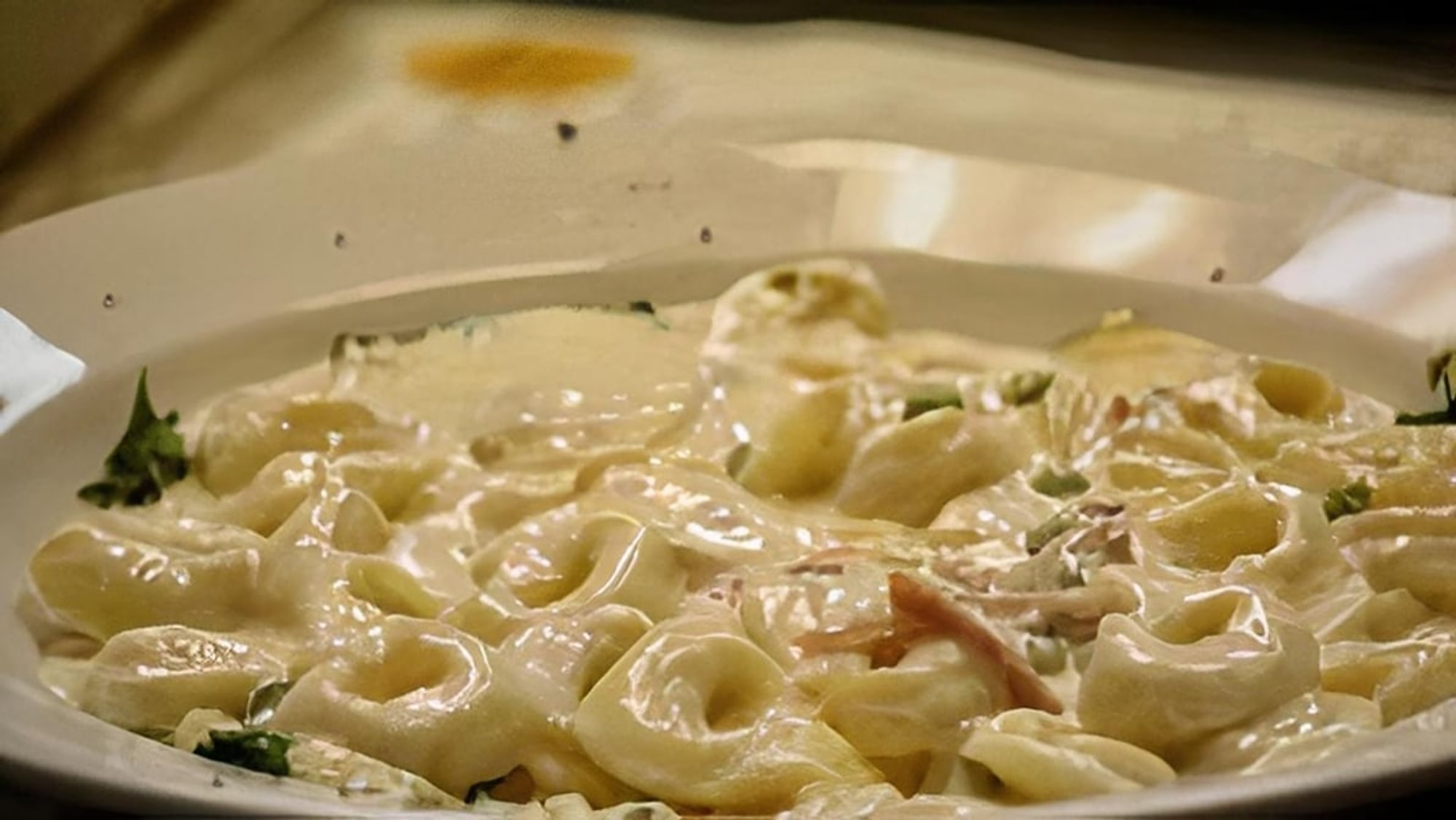 Tortellini carbonara