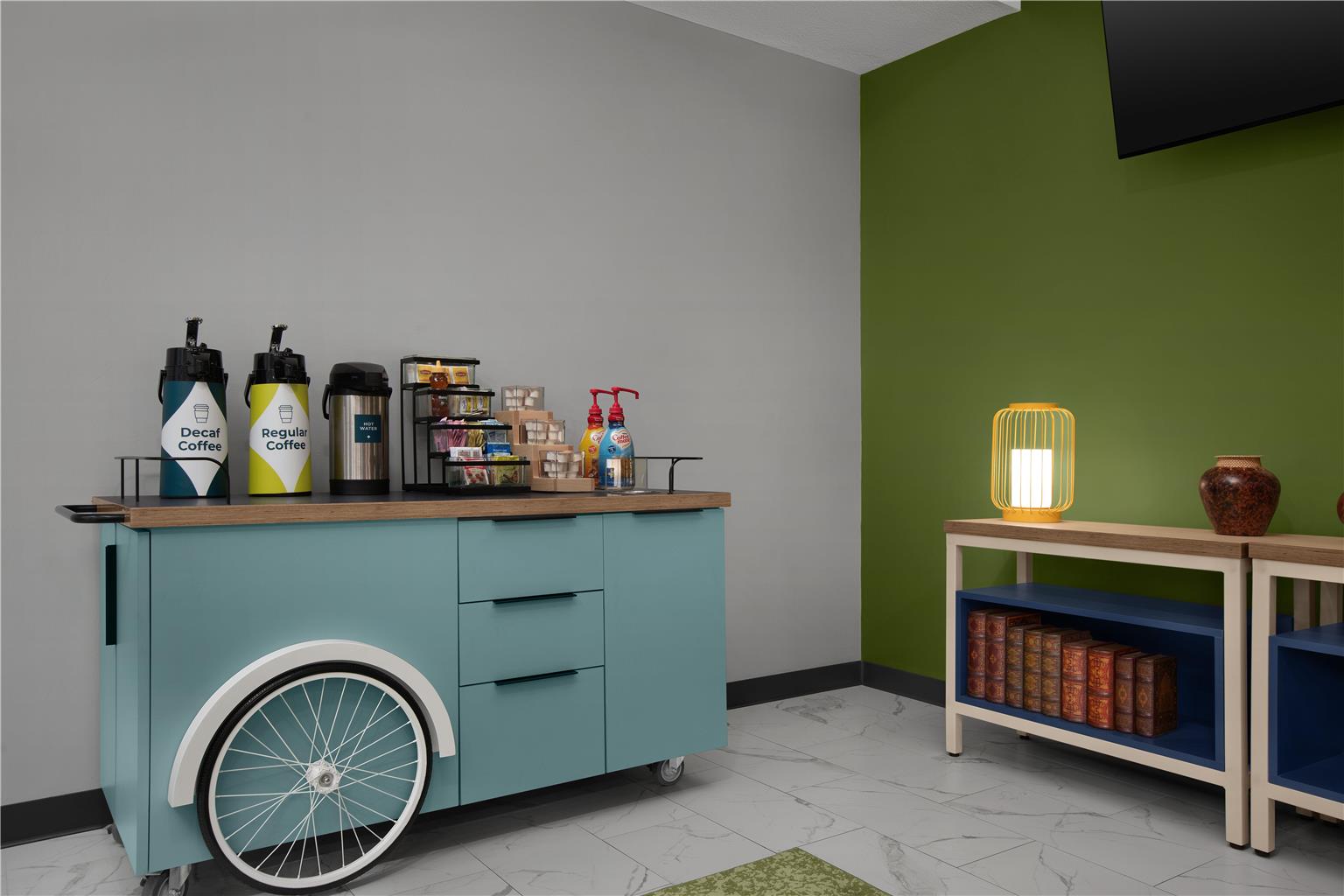 Spark by Hilton Washington Meadowlands Blvd Image