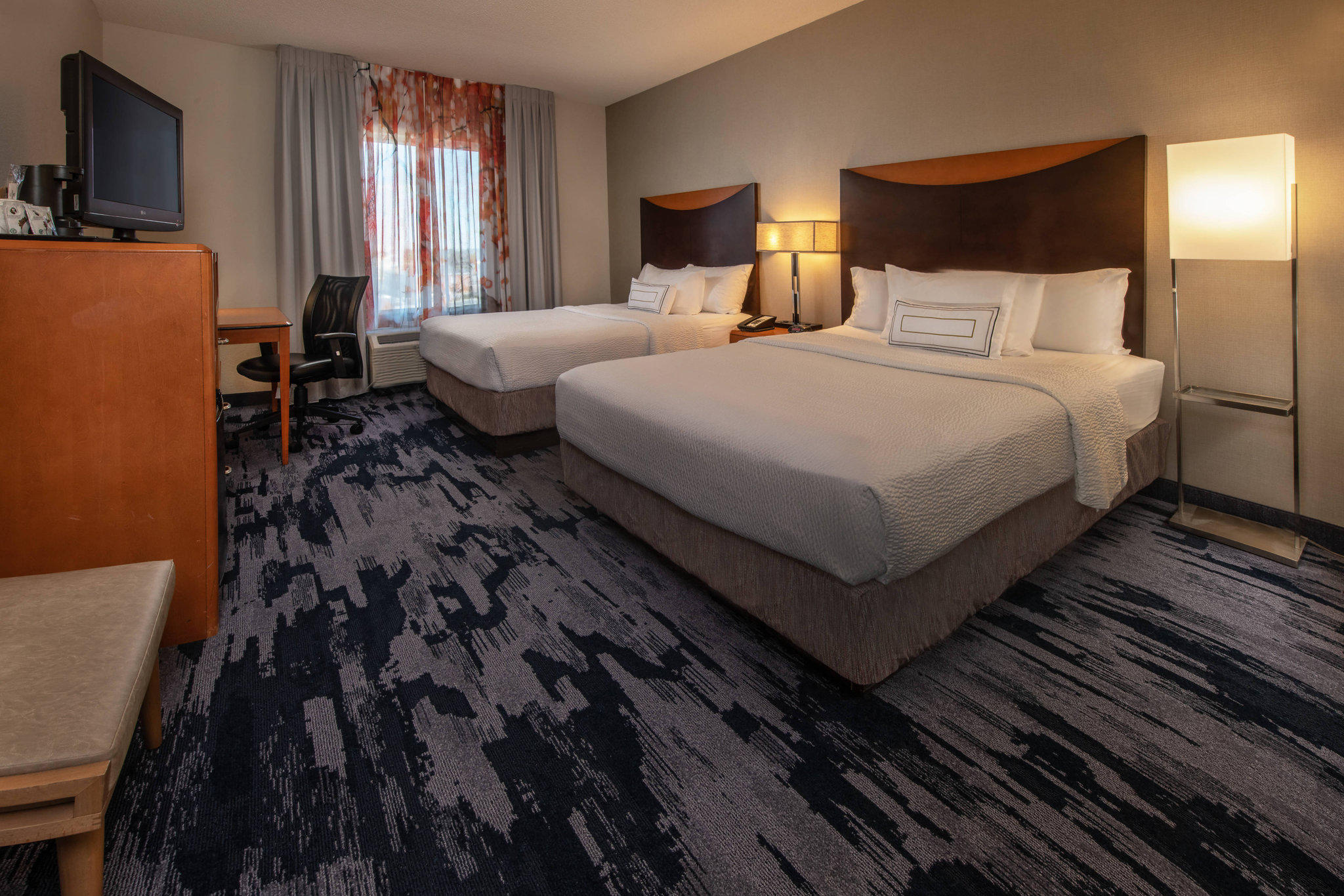 Fairfield Inn & Suites by Marriott Harrisonburg Photo