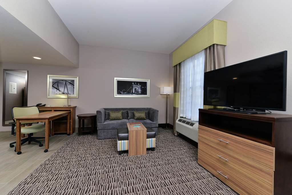 Homewood Suites by Hilton Cincinnati Mason, OH Image
