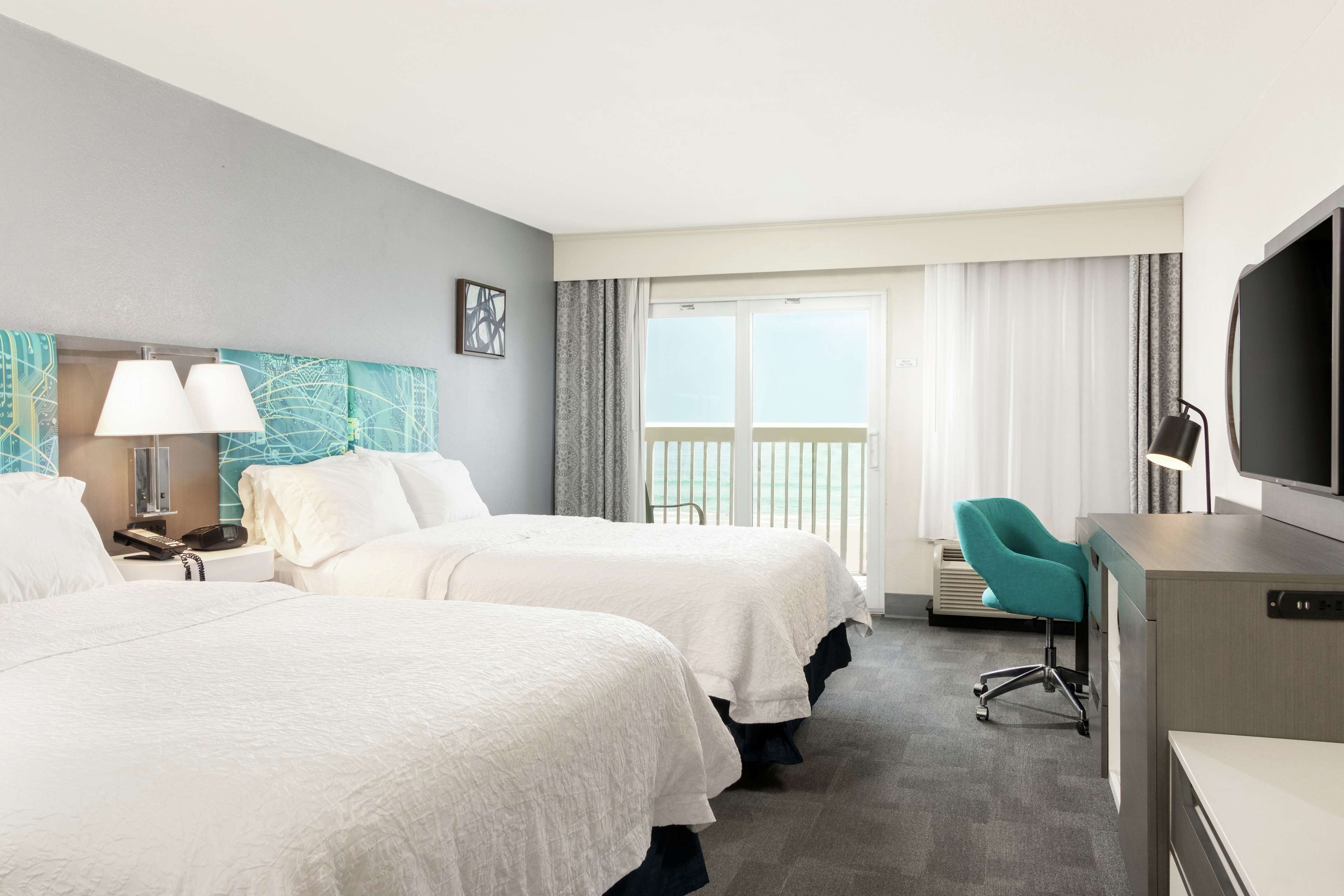 Hampton Inn Daytona Shores-Oceanfront Photo