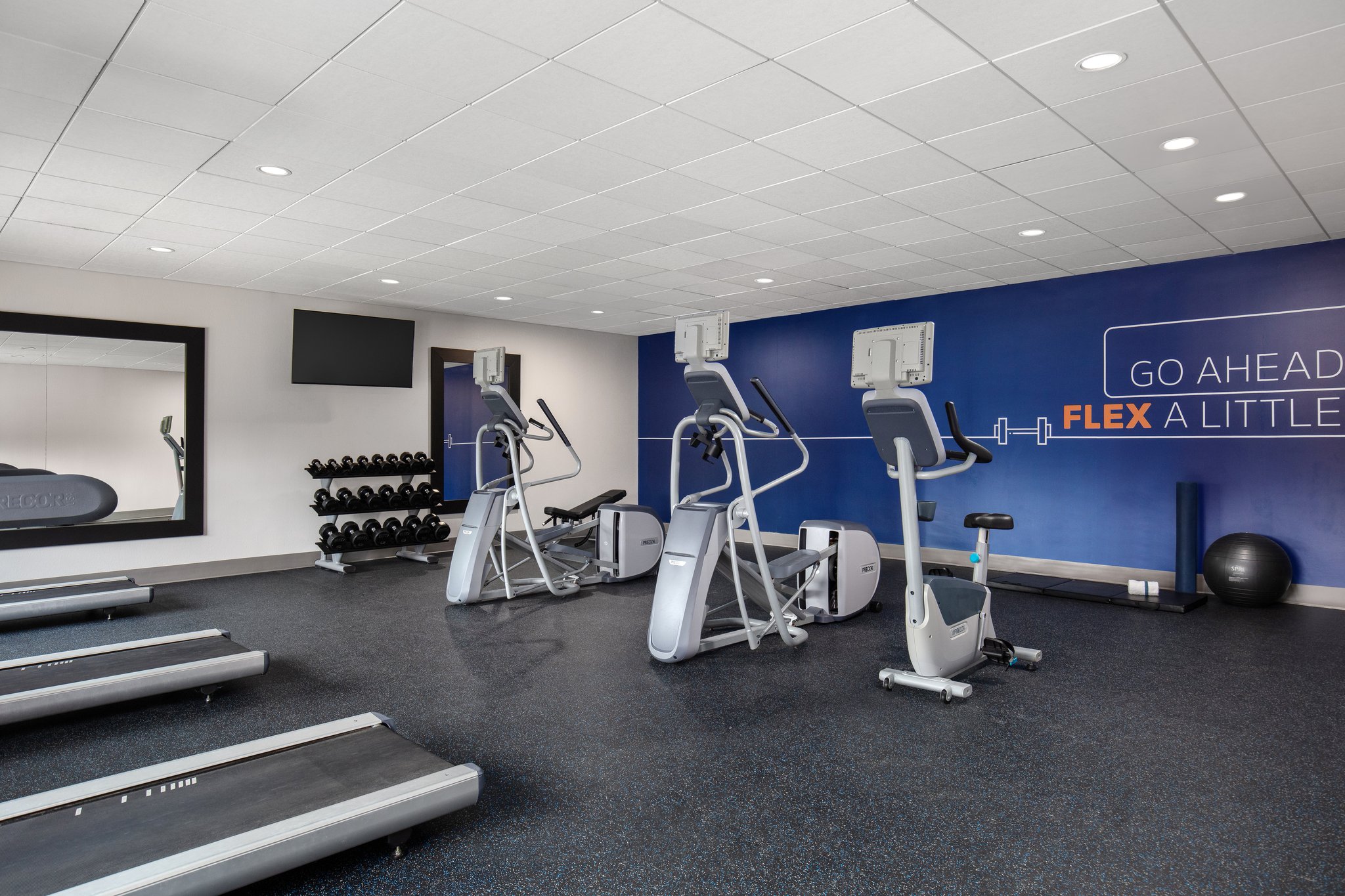 Holiday Inn Express & Suites Dripping Springs - Austin Area by IHG Image