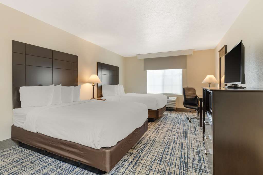 Best Western Visalia Hotel Image