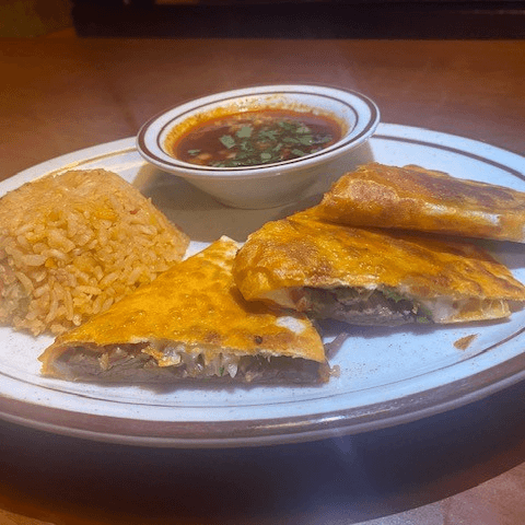 Lunch Quesa Birria