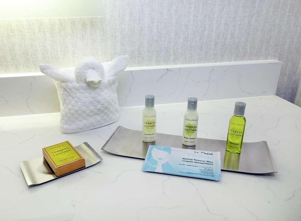 DoubleTree by Hilton Jamestown Image