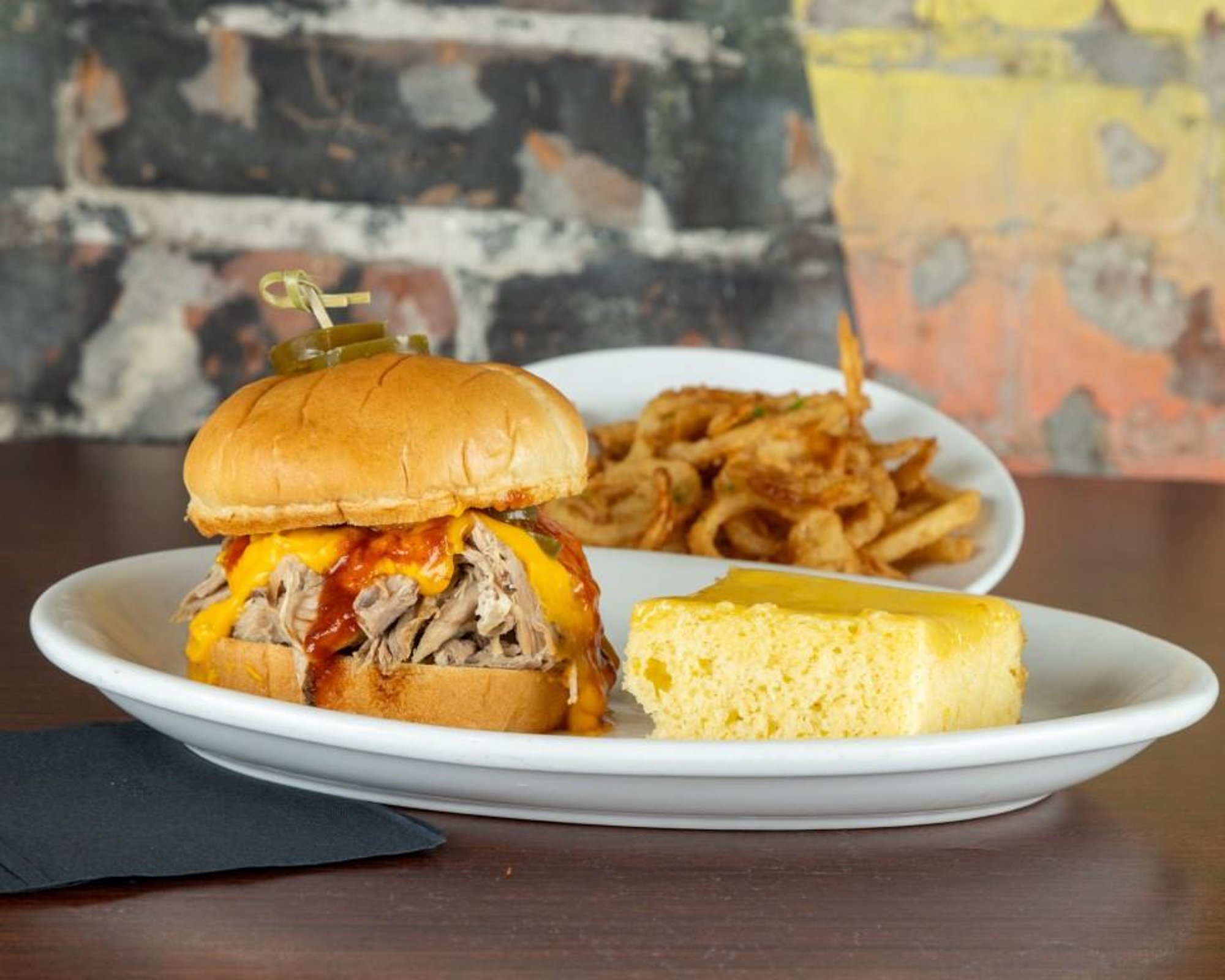 Smokin' Hot Pig Sandwich Combo