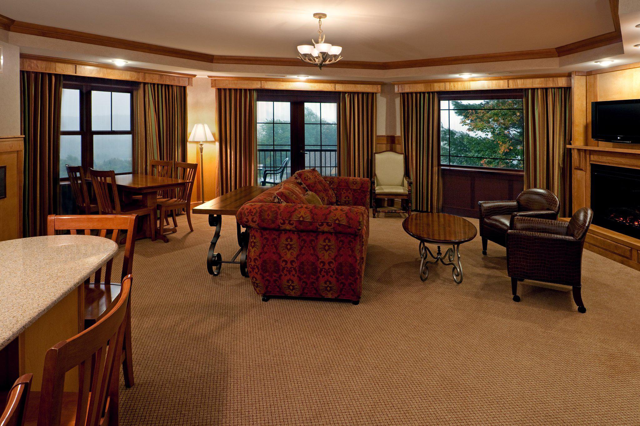 Crowne Plaza Lake Placid by IHG Image