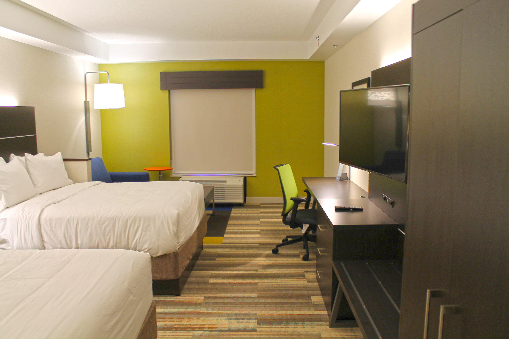 Holiday Inn Express & Suites St. Louis South - I-55 Photo