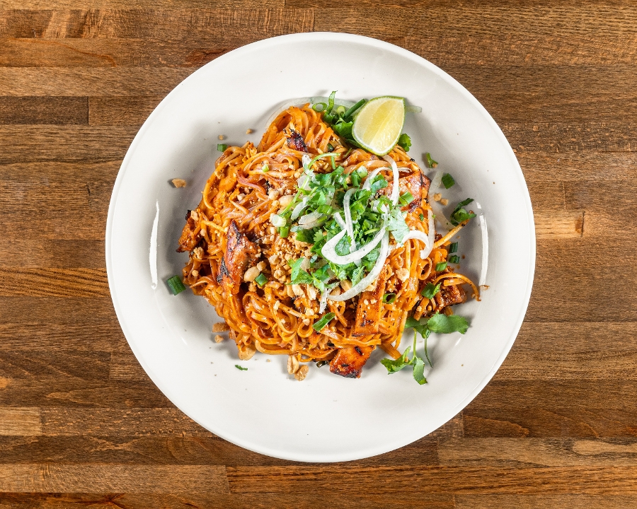 CHICKEN PAD THAI