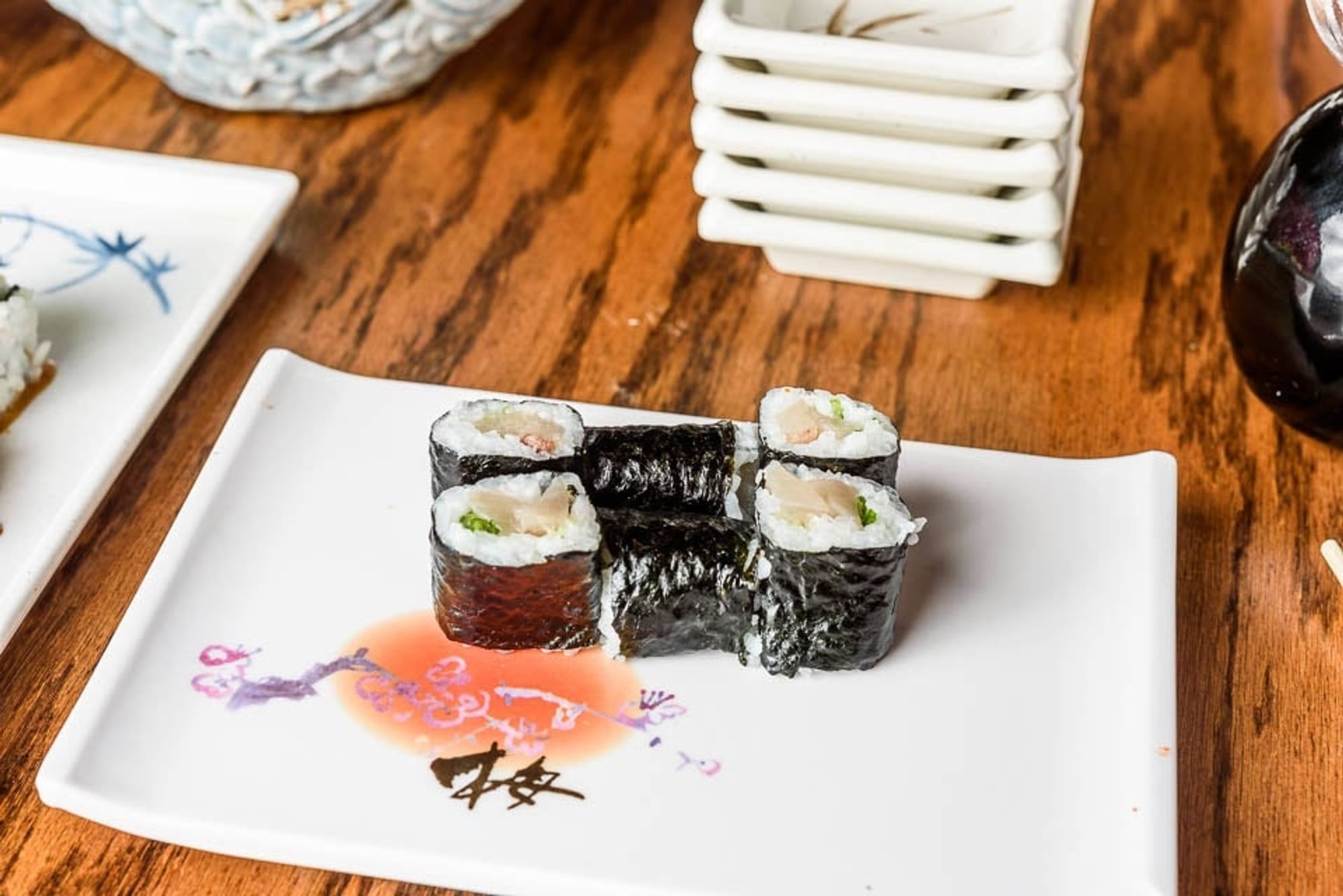 Yellowtail W/ Scallion Roll •