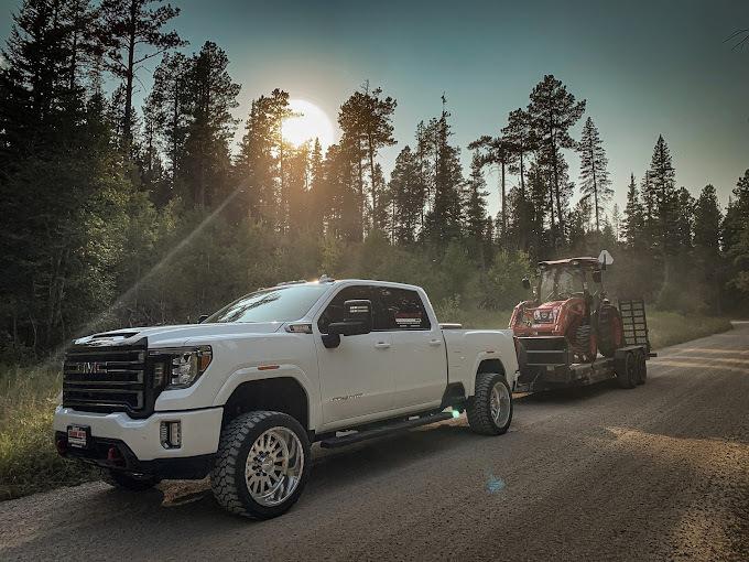 Chadron Motor Company Image