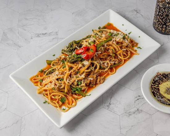 LINGUINI SAUSAGE E BROCCOLINI