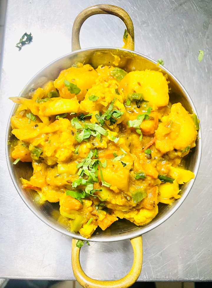 ALOO GOBI (Potato With Cauliflower)