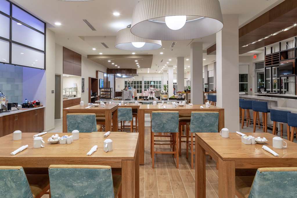 Hilton Garden Inn Tampa-Wesley Chapel Image