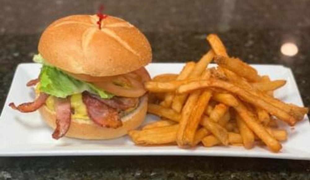 Bacon Cheeseburger & Fries