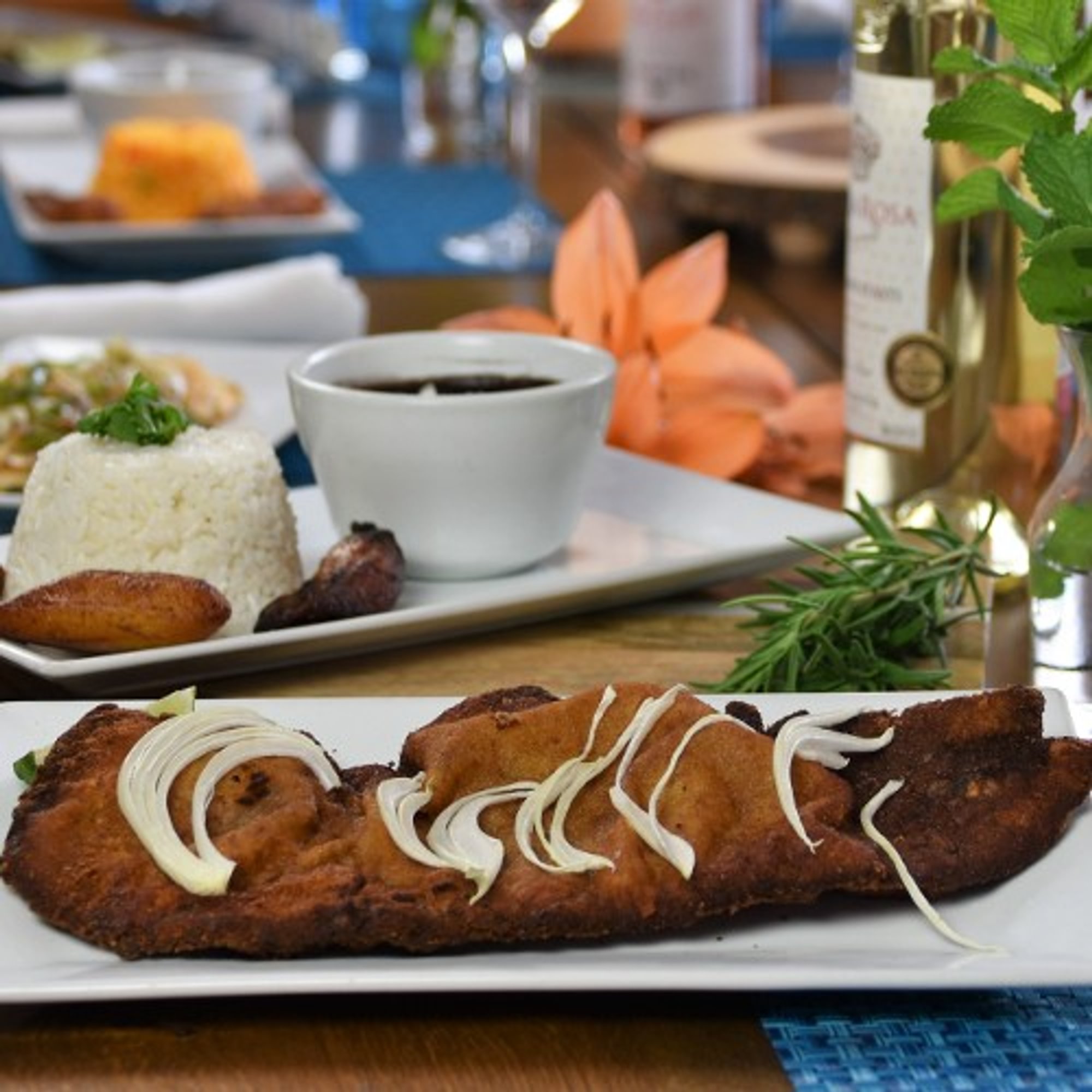Bistec Empanizado Plate