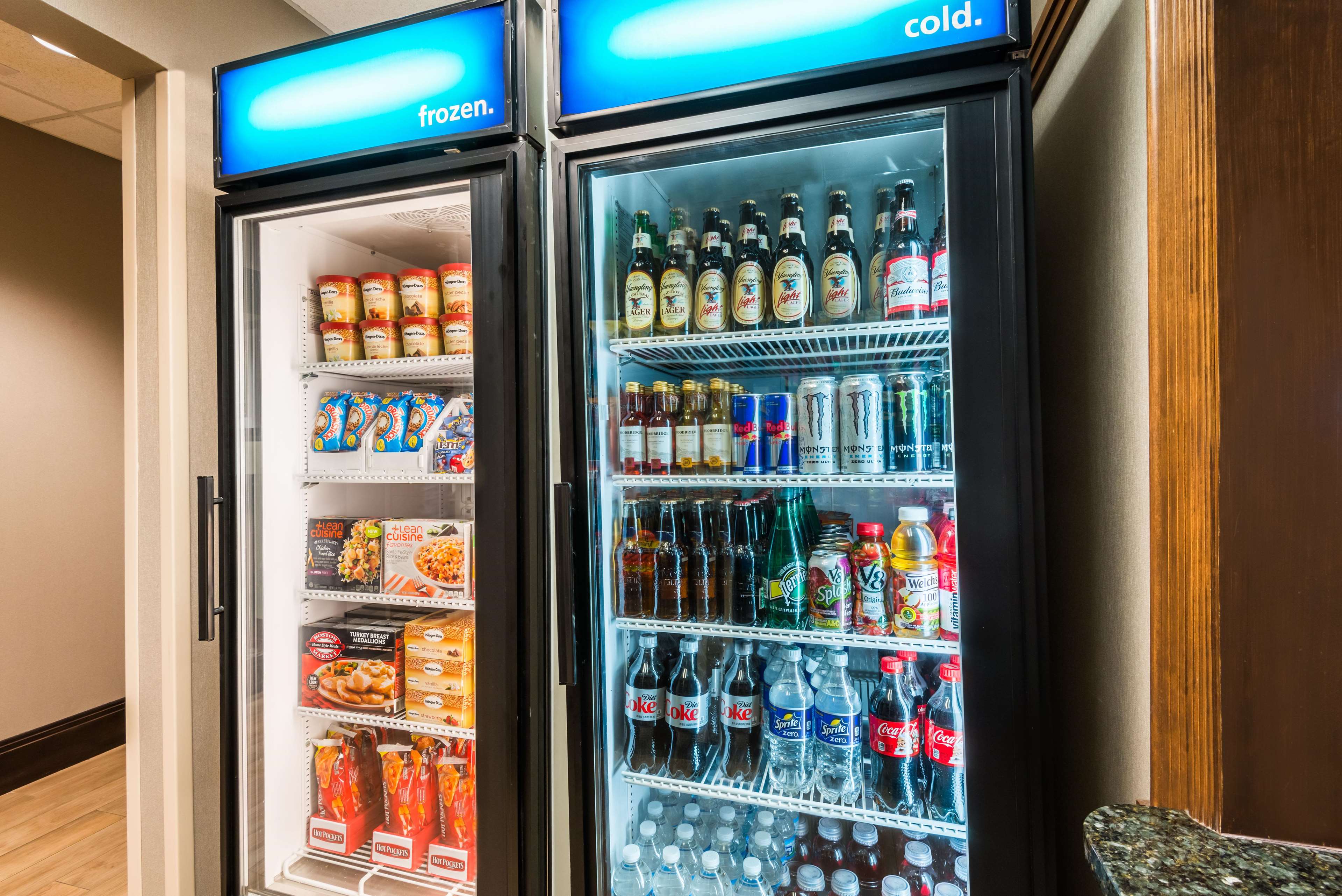 Hampton Inn & Suites Columbus Polaris Photo